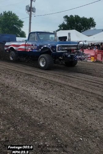 Elkhart,Iowa pull-video
