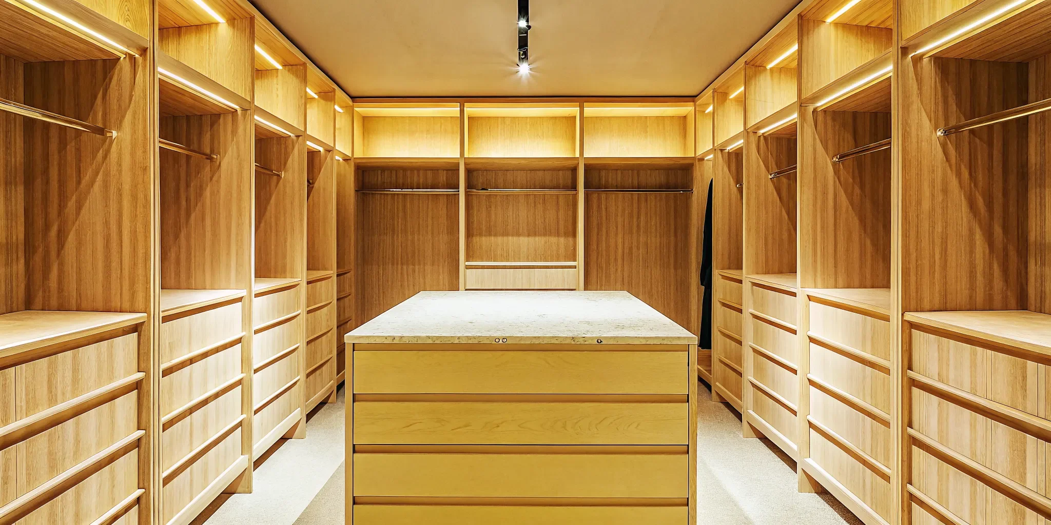 How to Choose a Custom Closet Design in Telluride