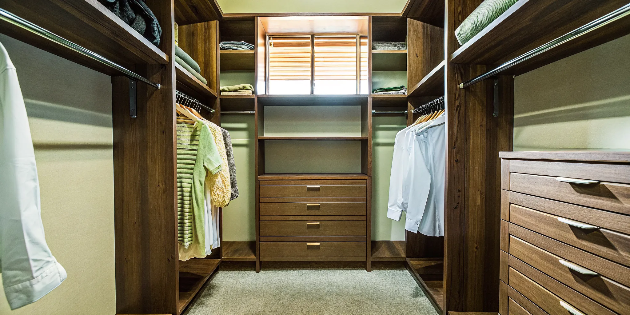 Walk In Closet Renovation: Design, Planning and Installation