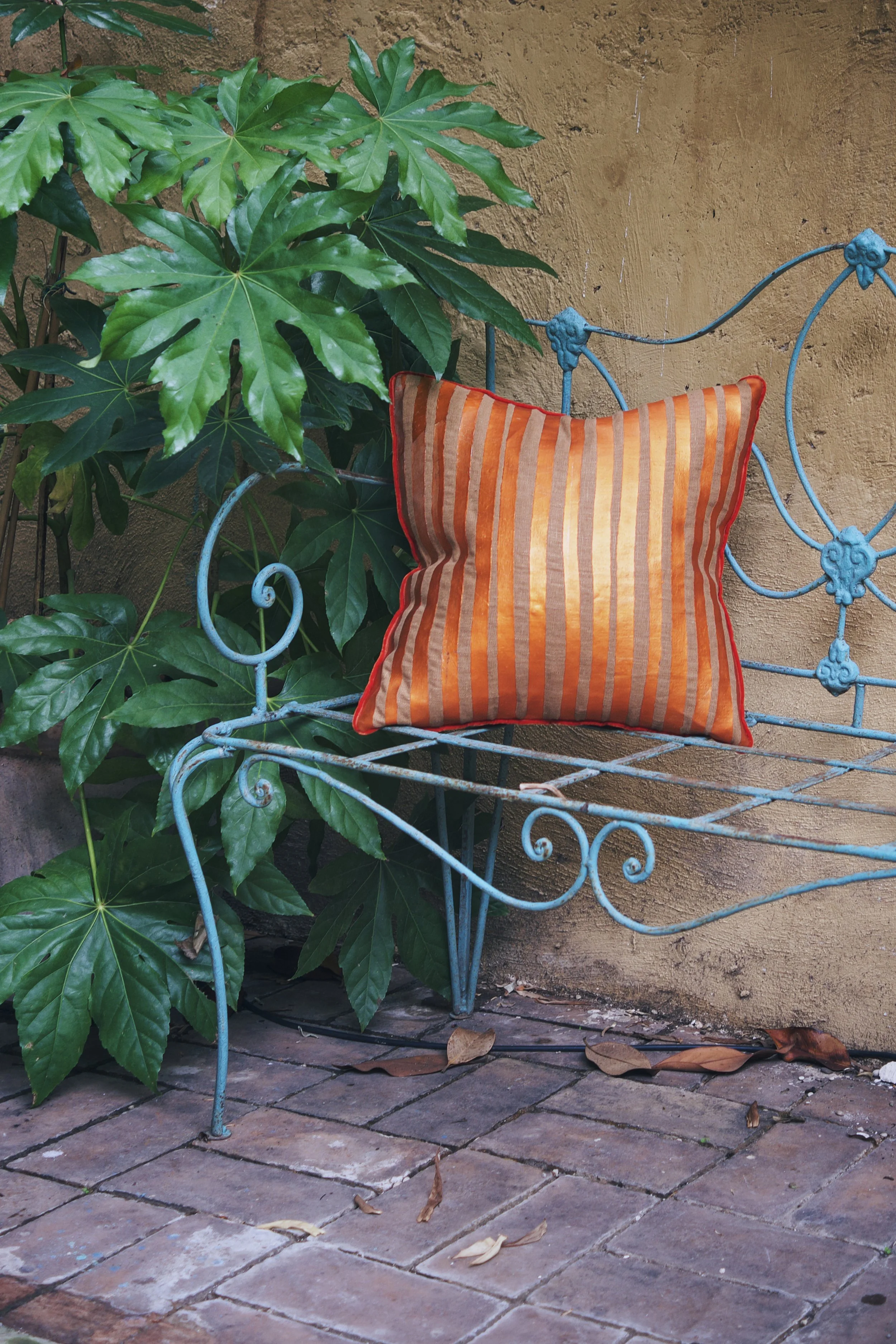 orange cushion  (1).jpg