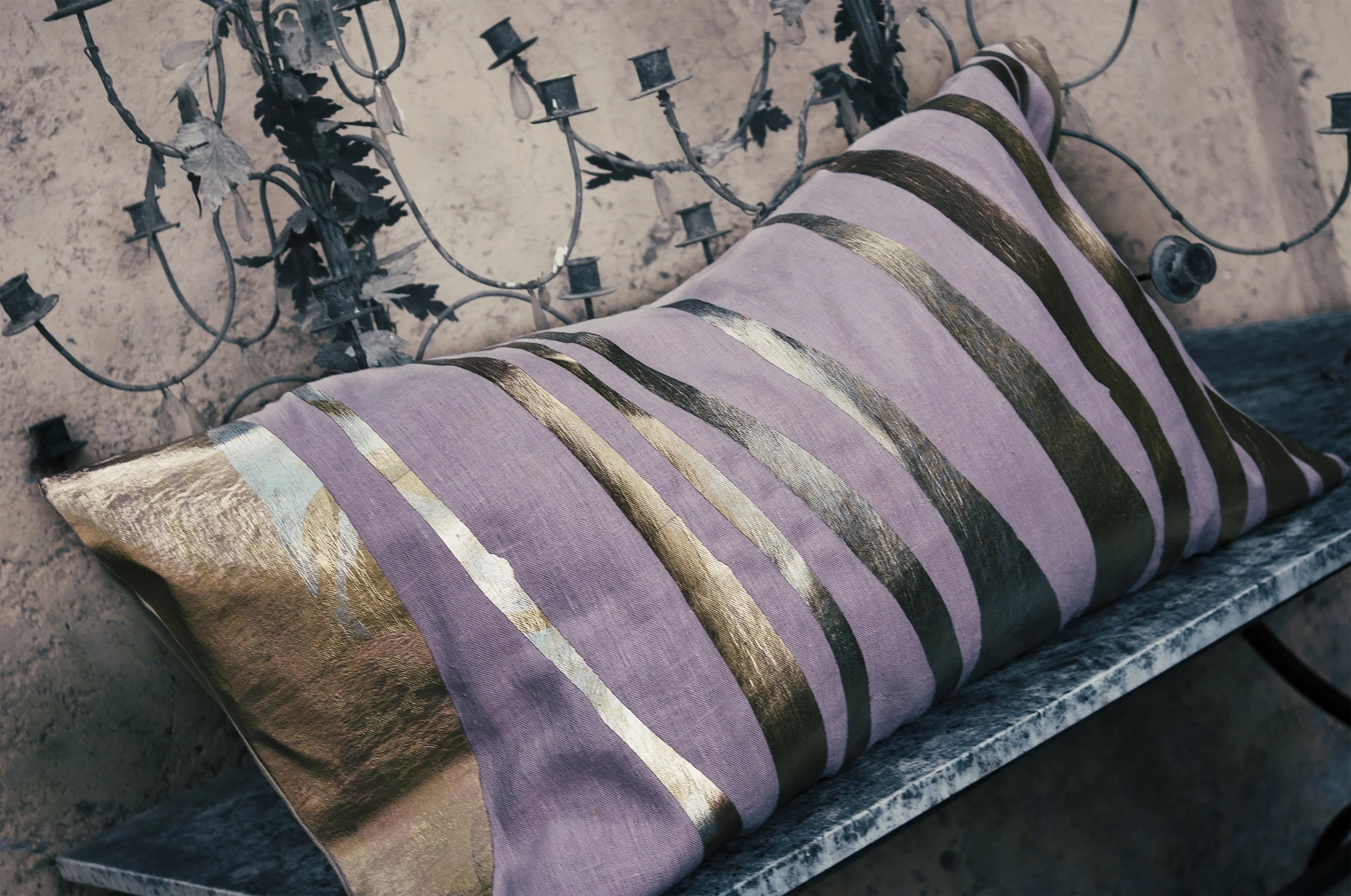 Golden branches cushion