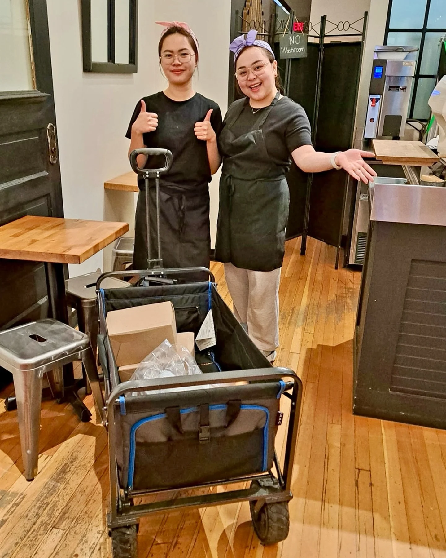 It really does take a village 🧡

Every week, our amazing neighbours at @purebread_canada share their day-old baked goods with our EMBERS Staffing Vancouver office, giving our workers a chance to enjoy fresh pastries before their shifts or bring home