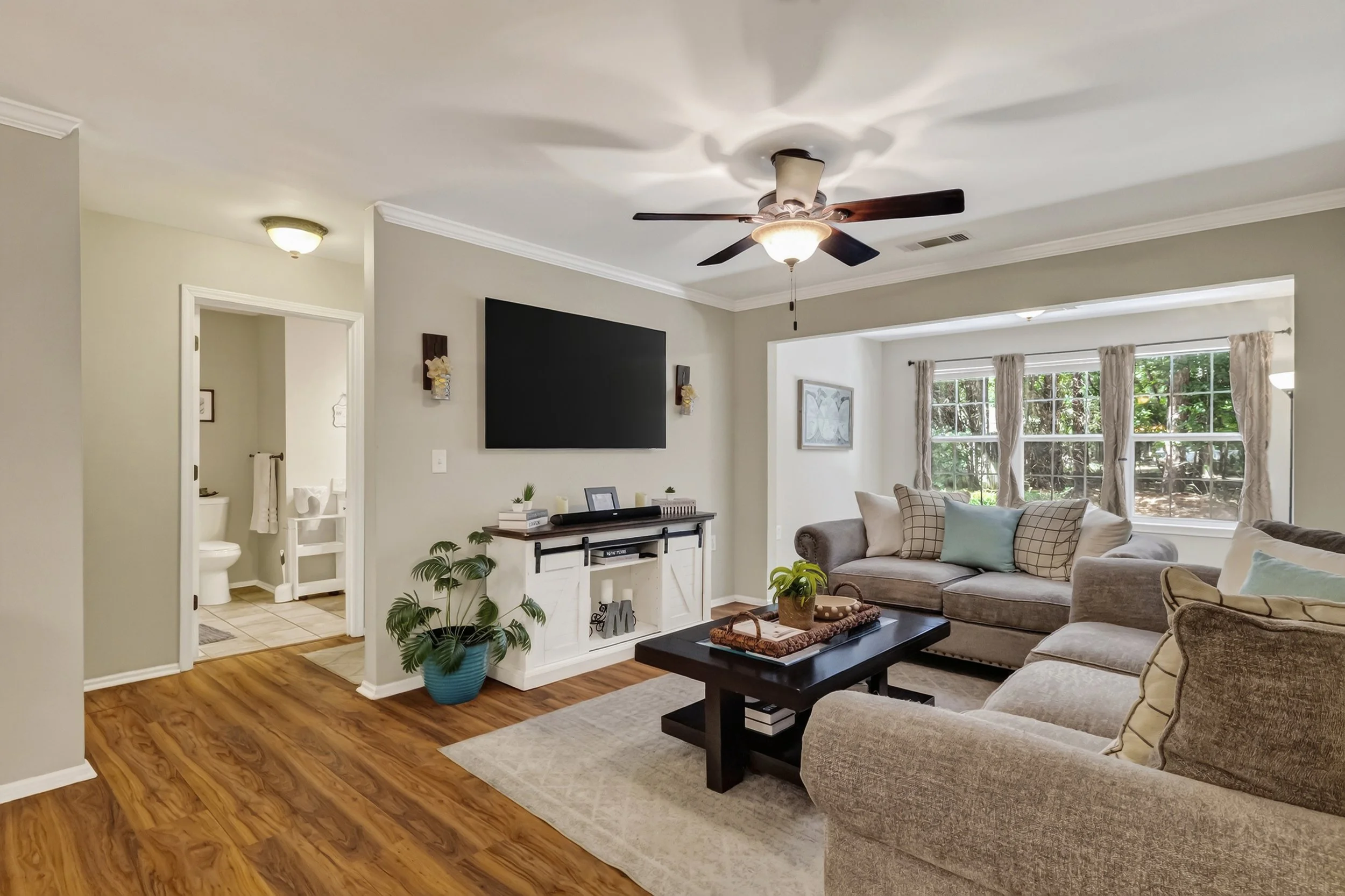 50 Pebble Beach Cove f117 - 008 (Photos).jpg