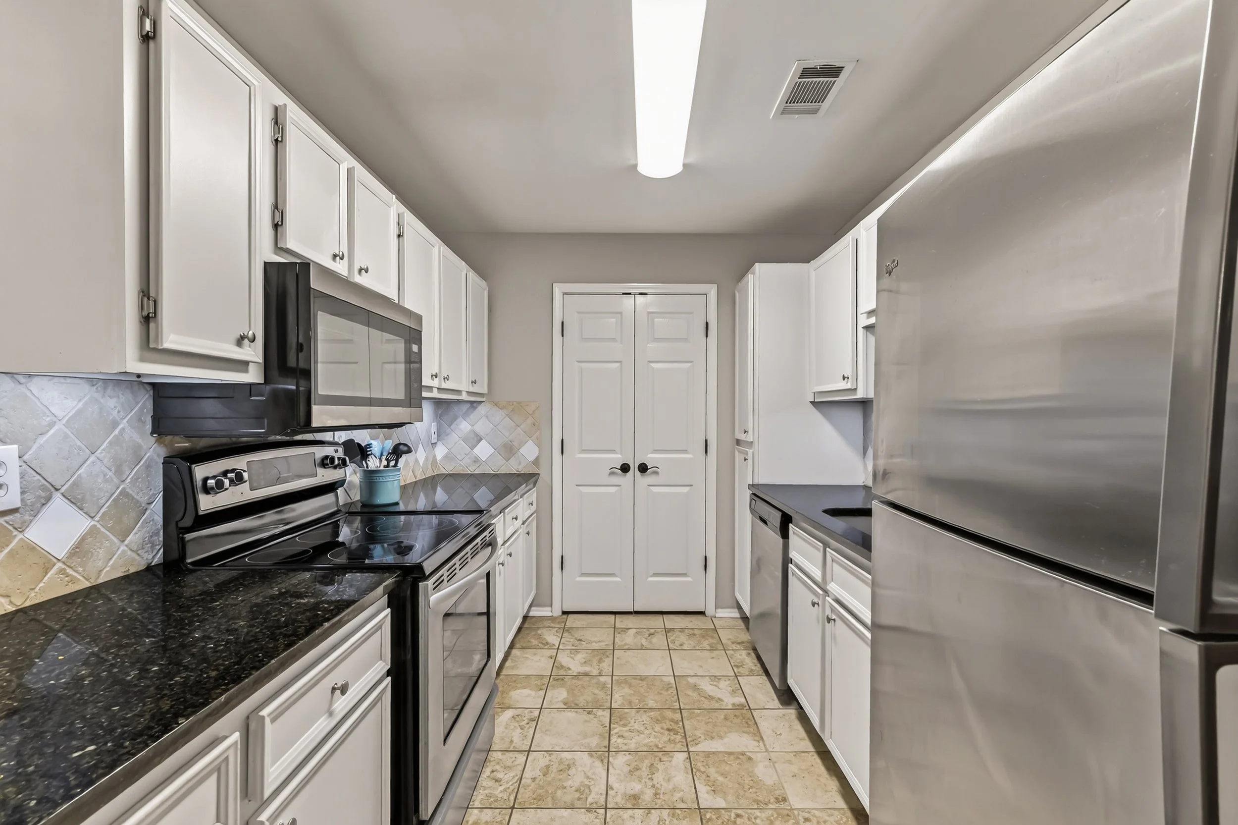 50 Pebble Beach Cove f117 - 022 (Photos).jpg