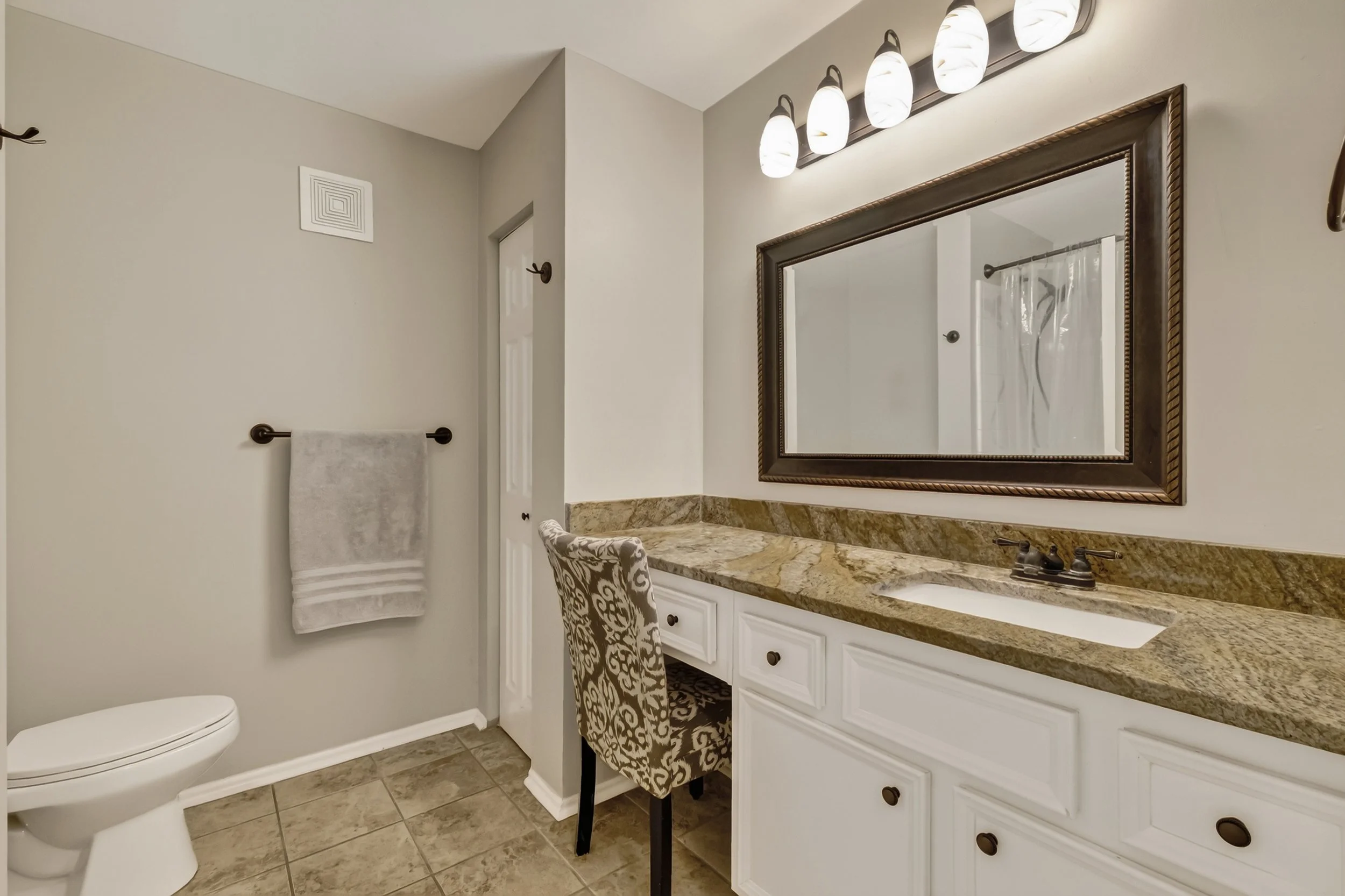 50 Pebble Beach Cove f117 - 042 (Photos).jpg