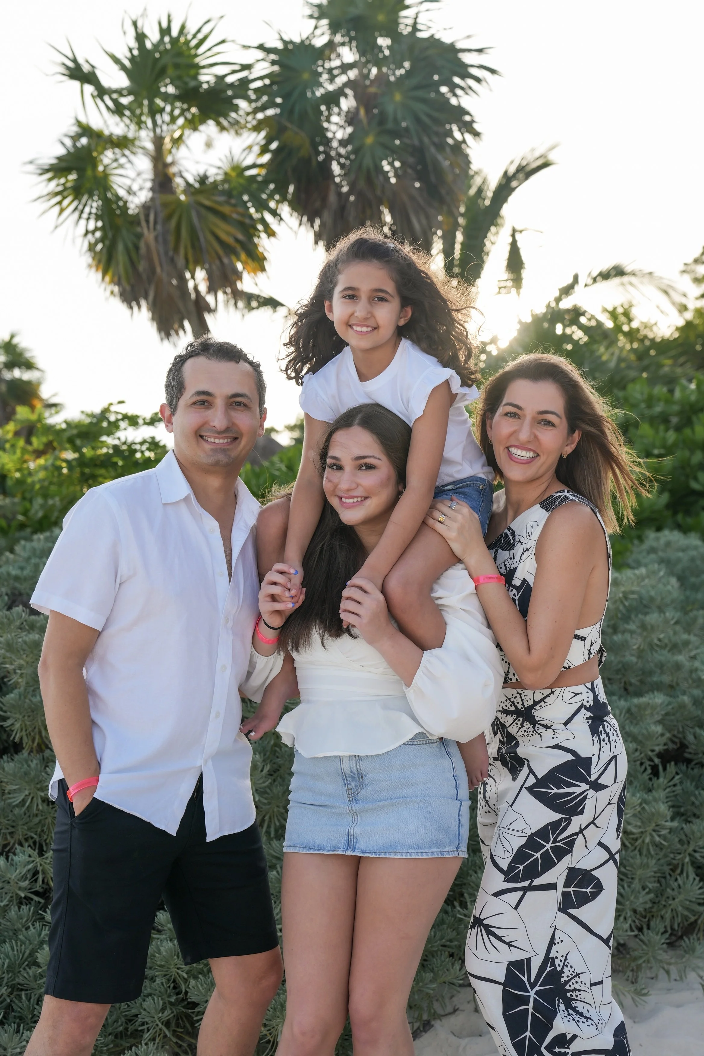 Cancun Playa del Carmen Family Photographer (3).jpg