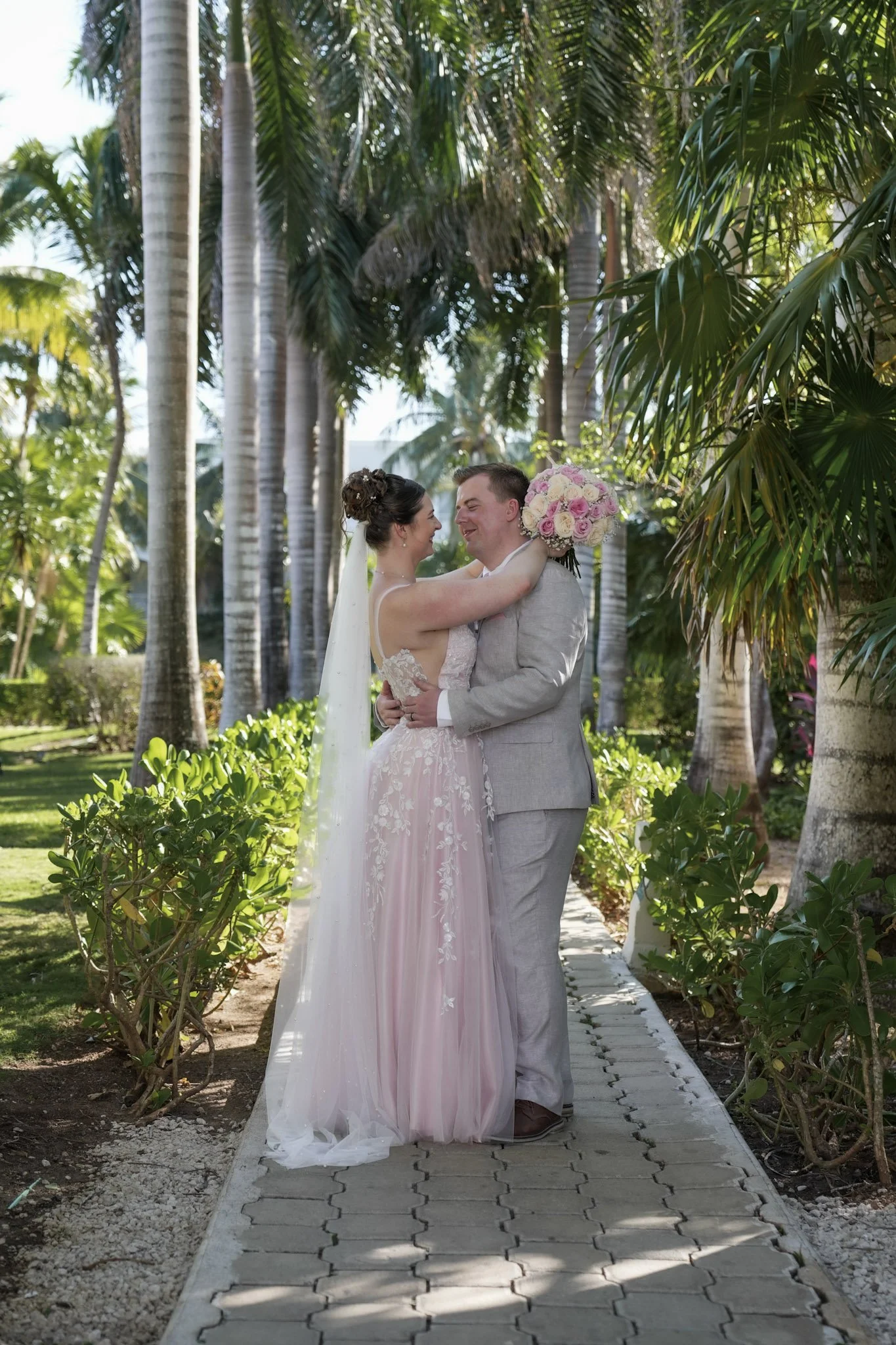 160-Catherine & Landon Wedding (160).jpg