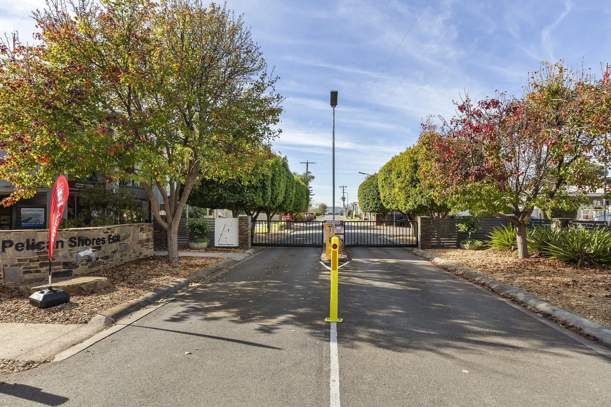 024_Open2view_ID879779-300_Clifton_Avenue.jpg