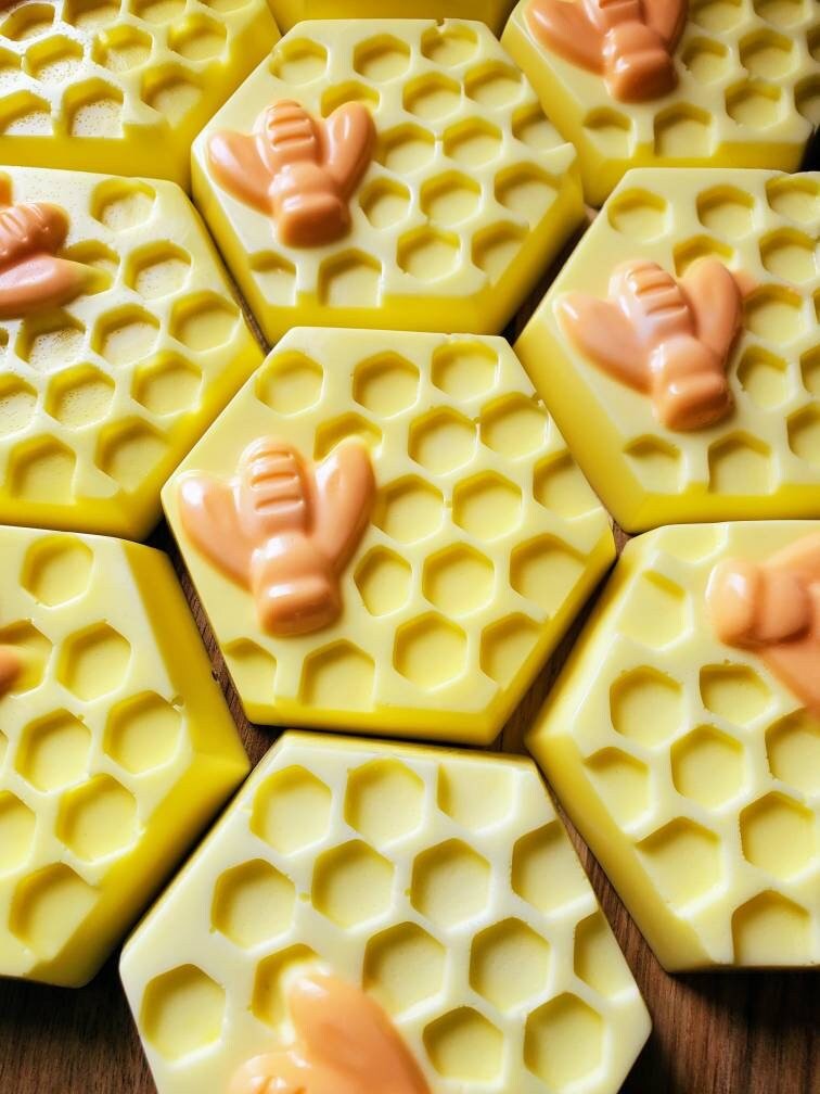 https://i.etsystatic.com/20711128/r/il/a4a2d2/3956808921/il_fullxfull.3956808921_sxx0.jpg