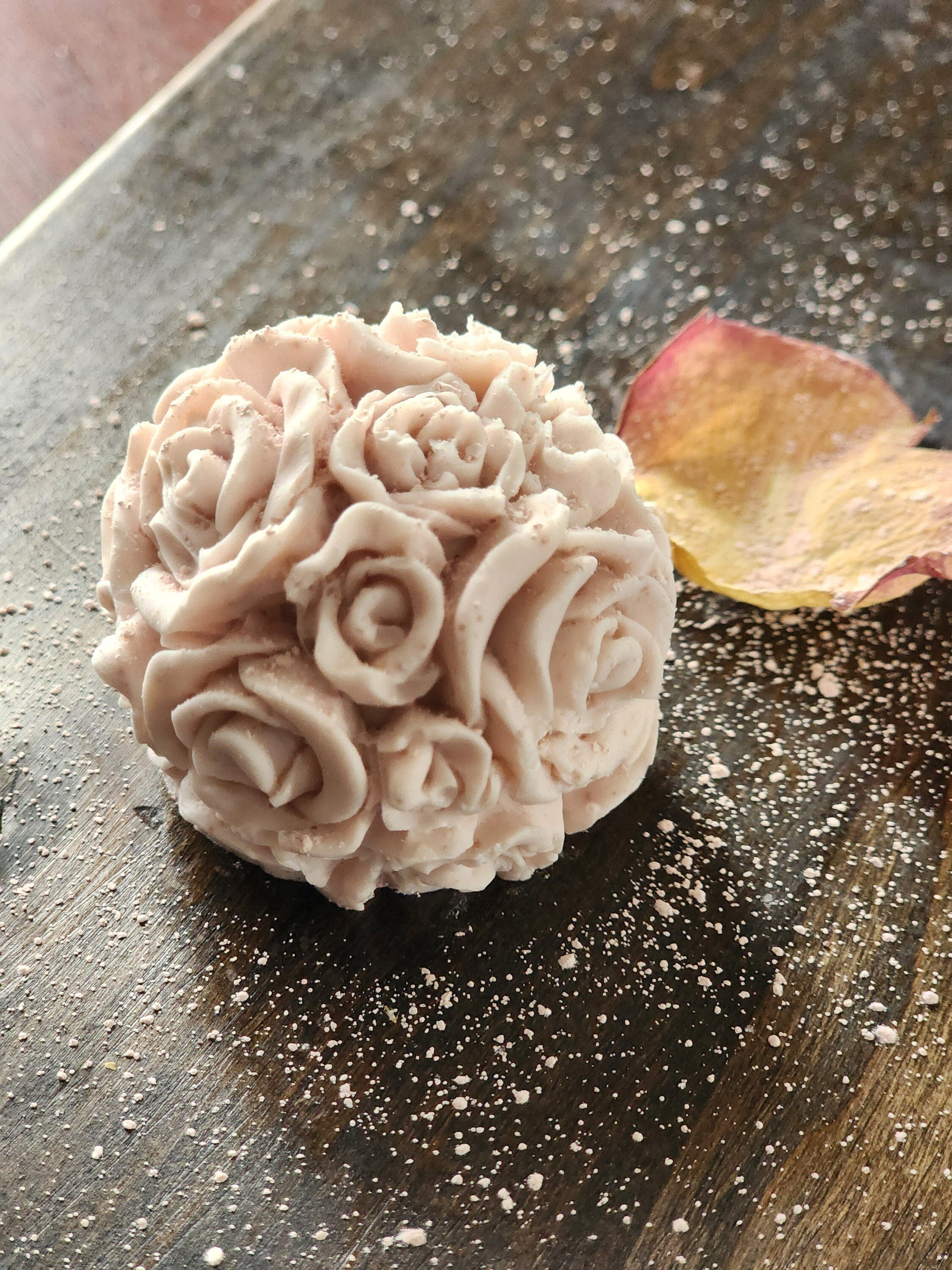 https://i.etsystatic.com/20711128/r/il/a4171b/5693629472/il_fullxfull.5693629472_ep06.jpg