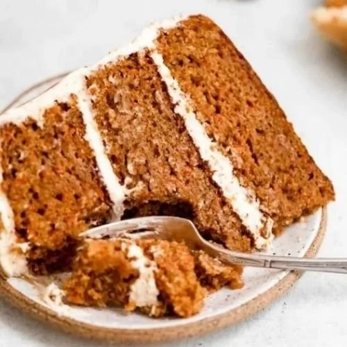 Delicious homemade cake with creamy frosting—perfect for birthdays, weddings, and special occasions at A Matter of Cake in Fort Washington, MD.