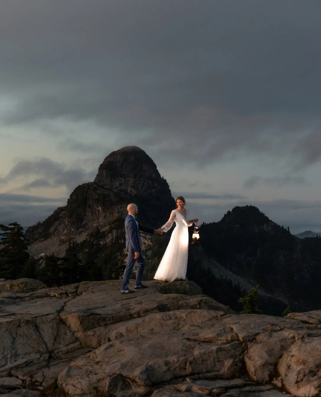 From overcast to bright to sunset to moonlight. The mountains gave us everything to celebrate Meghan and Ryan&rsquo;s love ❤️.
.
.
.
.
.
#weddingelopement #weddingphotographer #mountainwedding