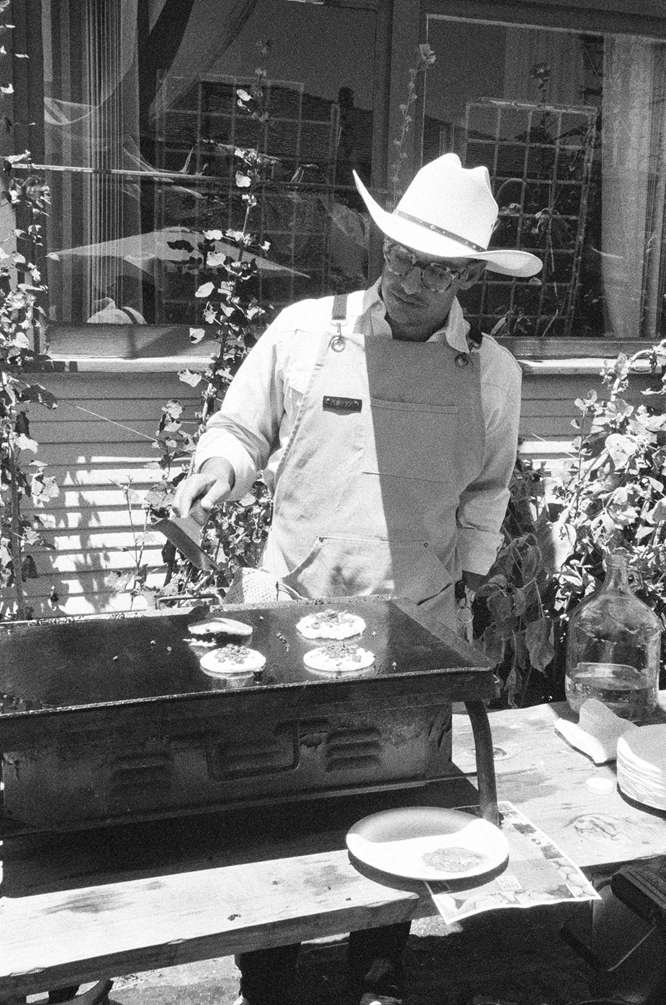 - Art Brunch & Market