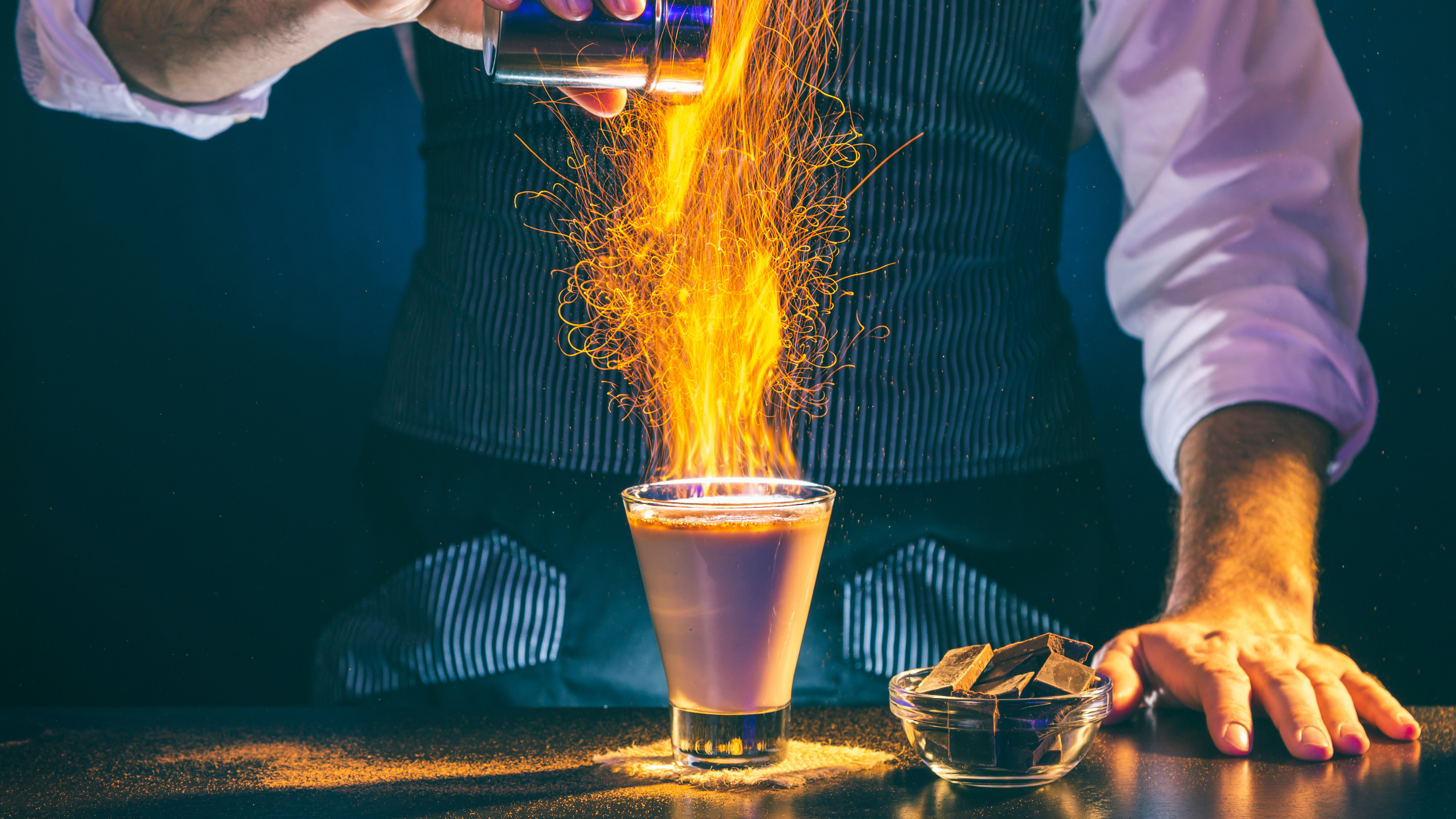 Cocktail as Performance Art: Where Theatrics Meet Taste in NYC’s Nightlife