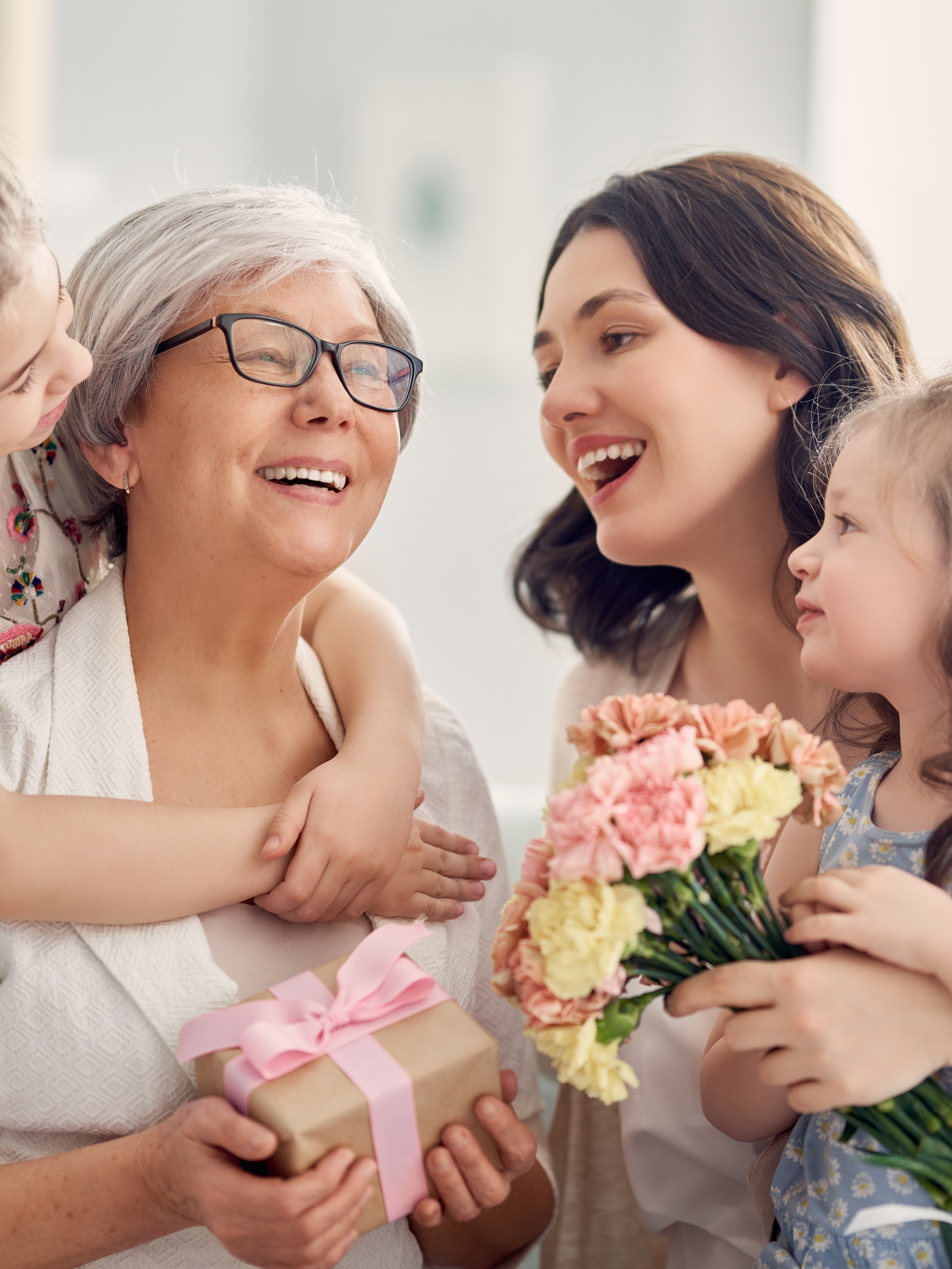Staging a Luxe Mother’s Day Brunch in NYC: Venues, Menus, and Mood