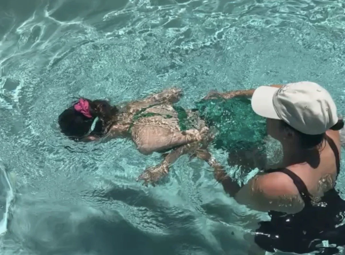 Ali the Physio taking a client for a hydrotherapy session