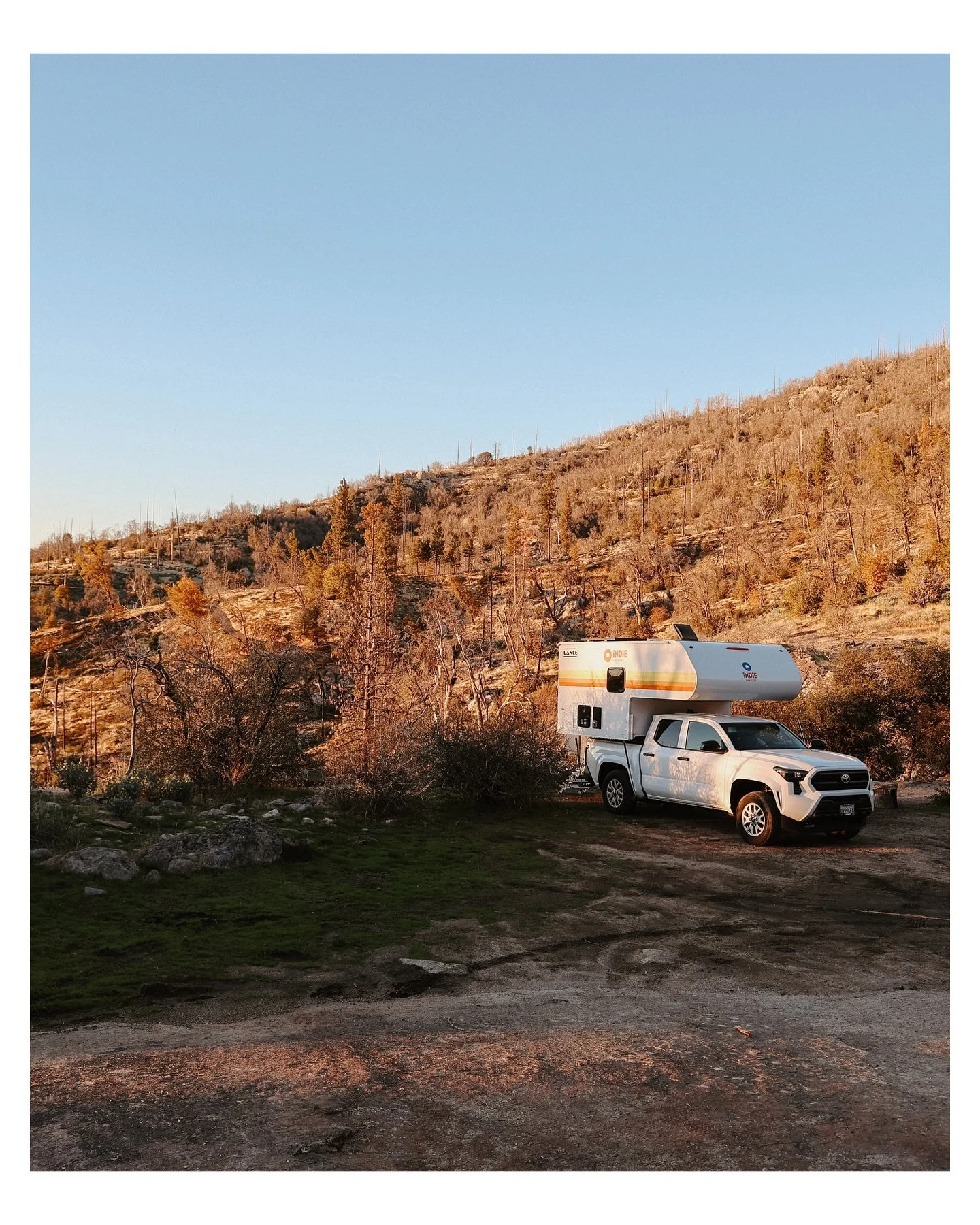 Honeymoon week 3 &amp; on our way to the Yosemite. First night in the camper 😬😬😬

P.S this place 😍