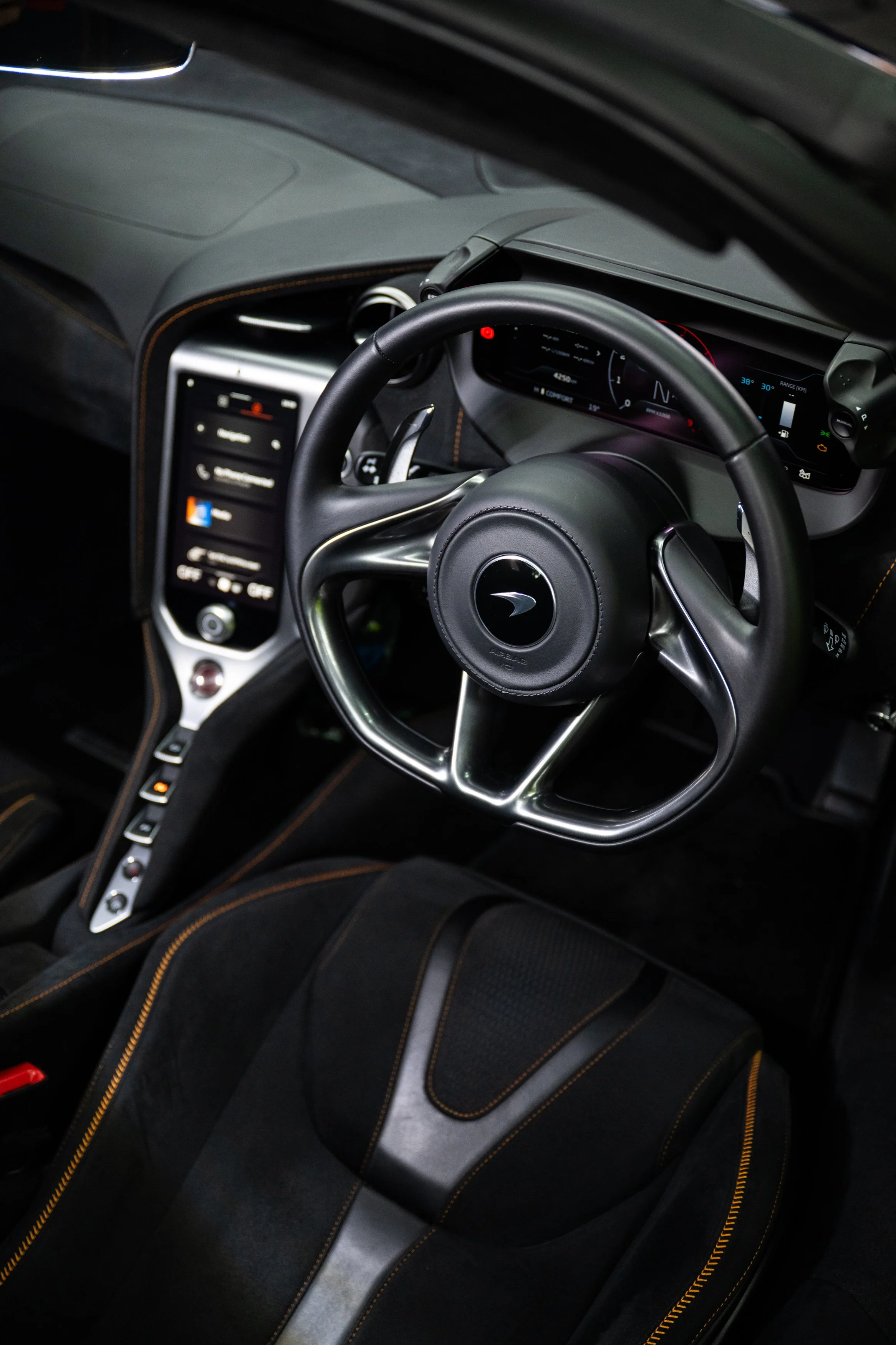 McLaren Interior 