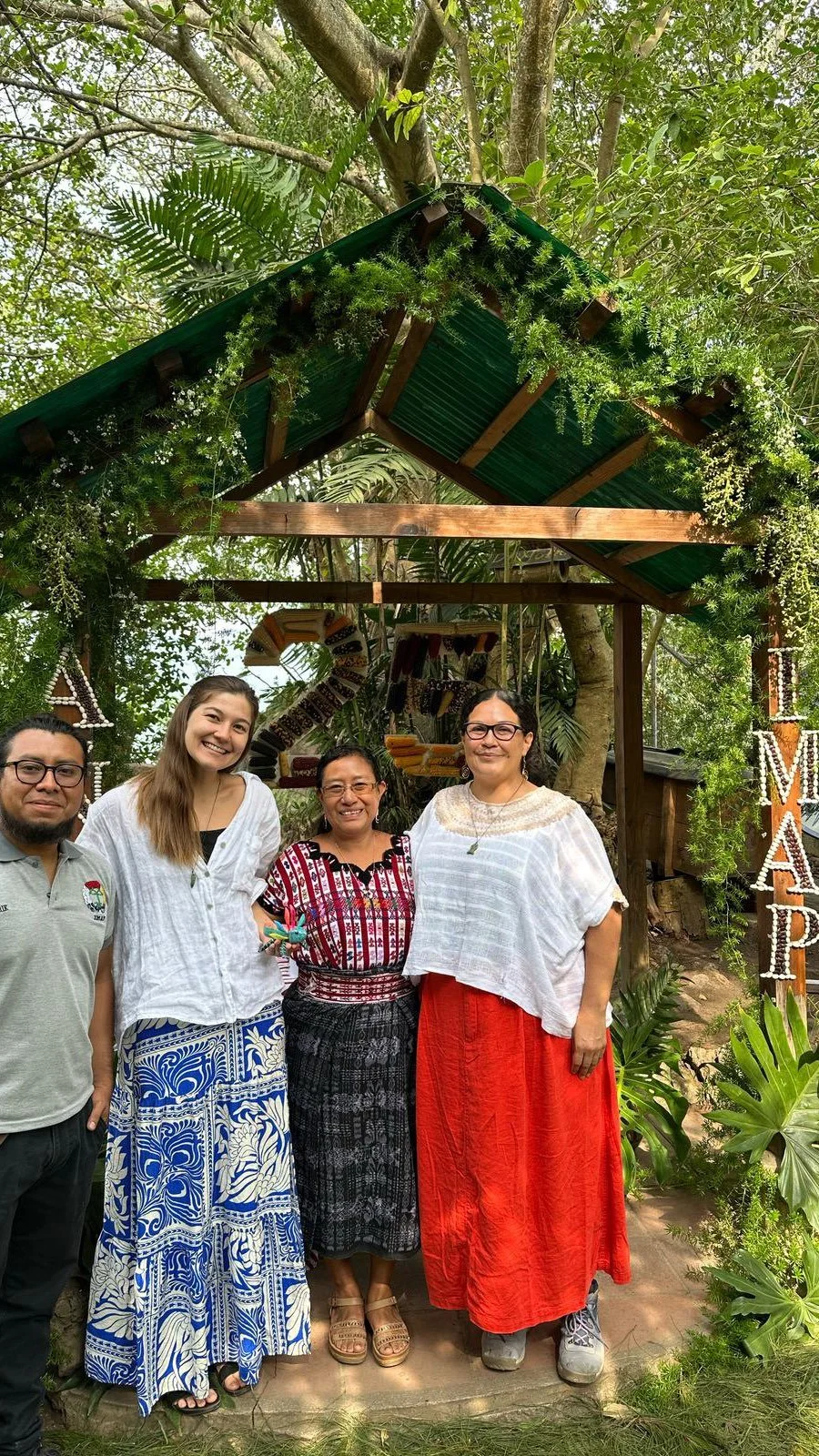 a week by the lake, where play, seeds, and ceremony reminded me that nourishment is more than food—it’s connection, memory, and care. deep gratitude to the maya-kaqchikel community of san lucas tolimán for sharing their wisdom.
#pe