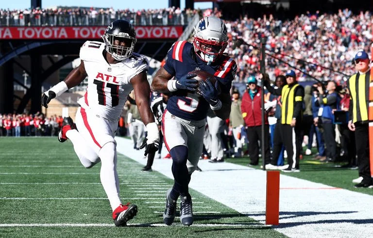 Patriots Best Falcons to Win Sixth Straight Game