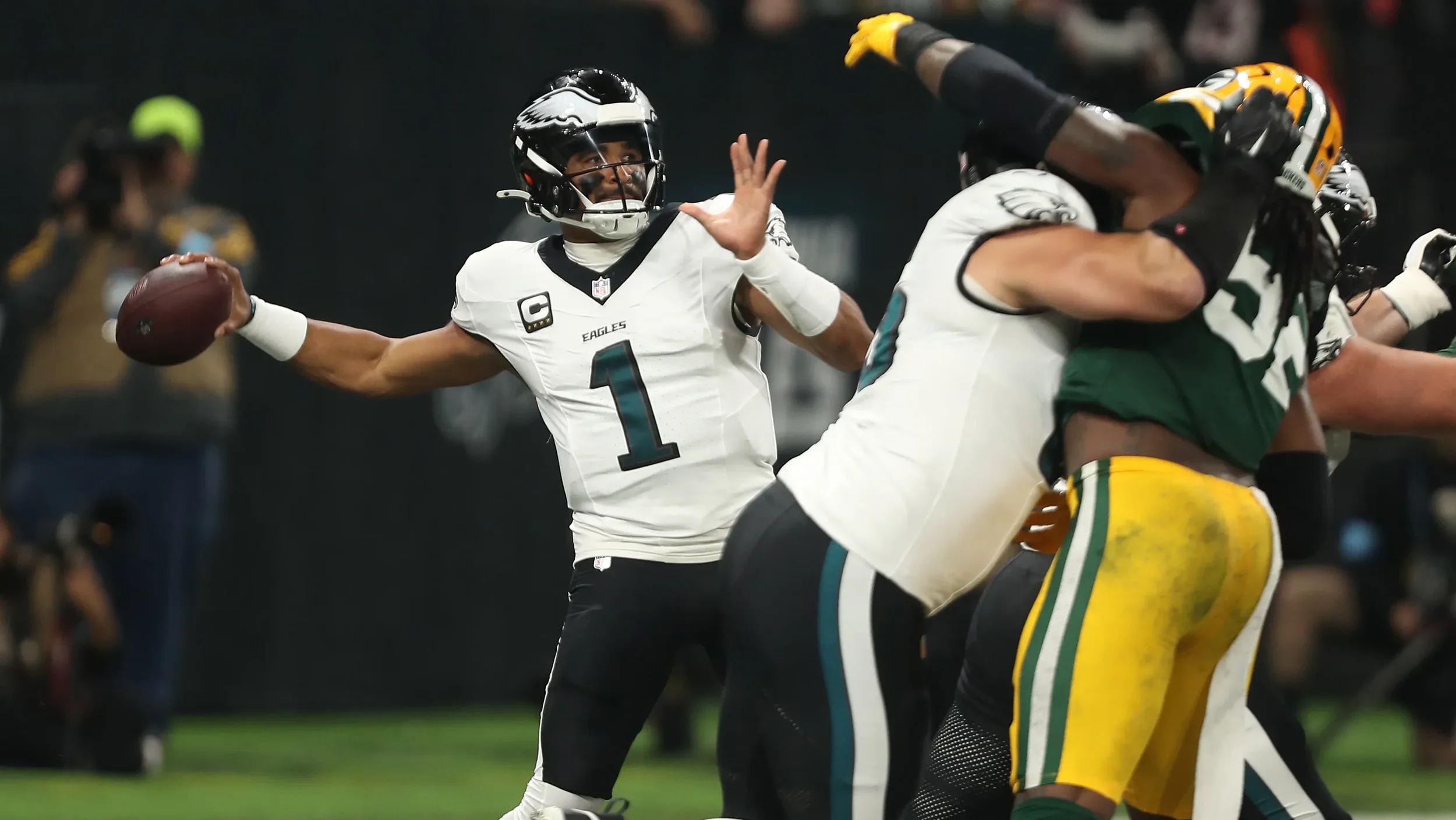 Eagles Emerge from Bye Week Stronger and Healthier, Ready to Face Packers on Monday Night