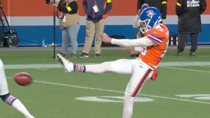 TNF Recap | Broncos Struggle in Ugly Win Against the Raiders in Low Scoring Punt Fest