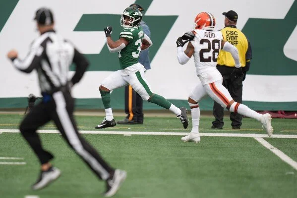 &nbsp;Jets Beat Browns 27-20 Behind Special Teams and a Steady Day from Breece Hall