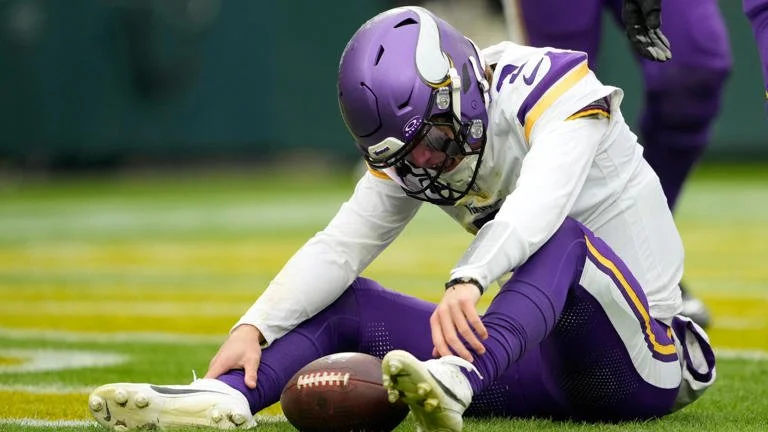 NFL 2025 Week 14: It’s (Probably) Time To Say Goodbye To J.J. McCarthy’s Vikings Era