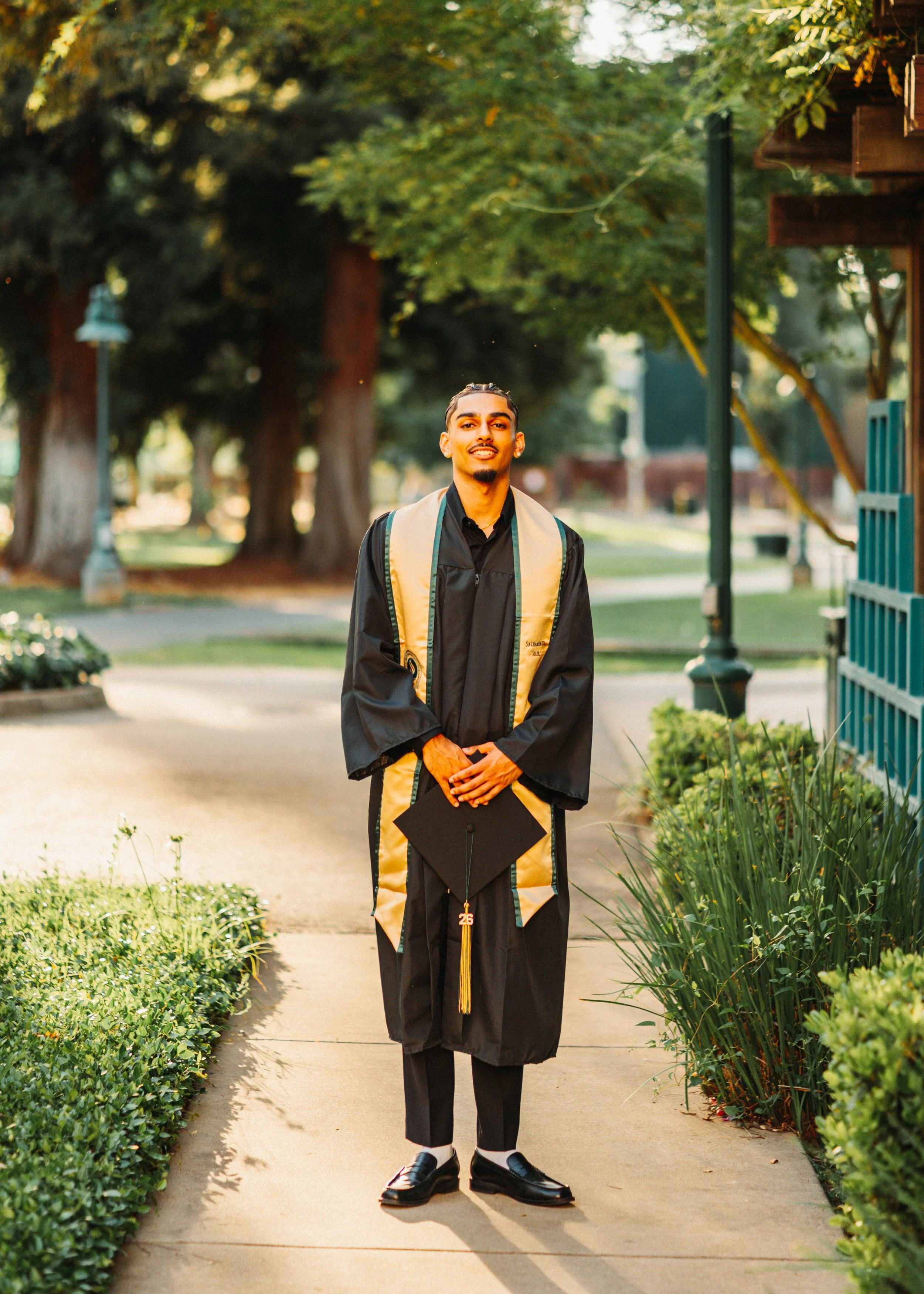 ajay_gradshoot-07866.jpg