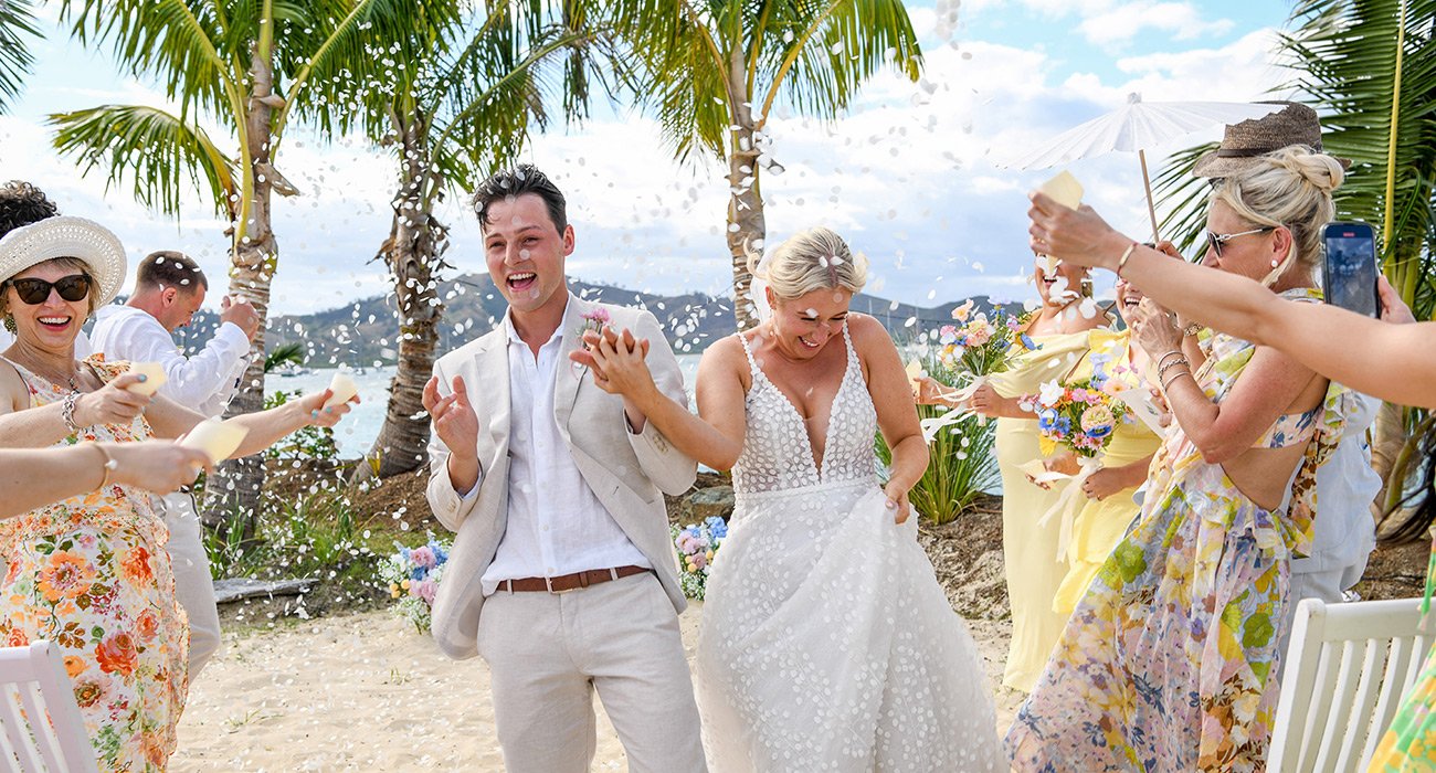 Pure Celebration
Confetti, laughter, and joy beneath Fiji’s sun, your love story in full bloom.