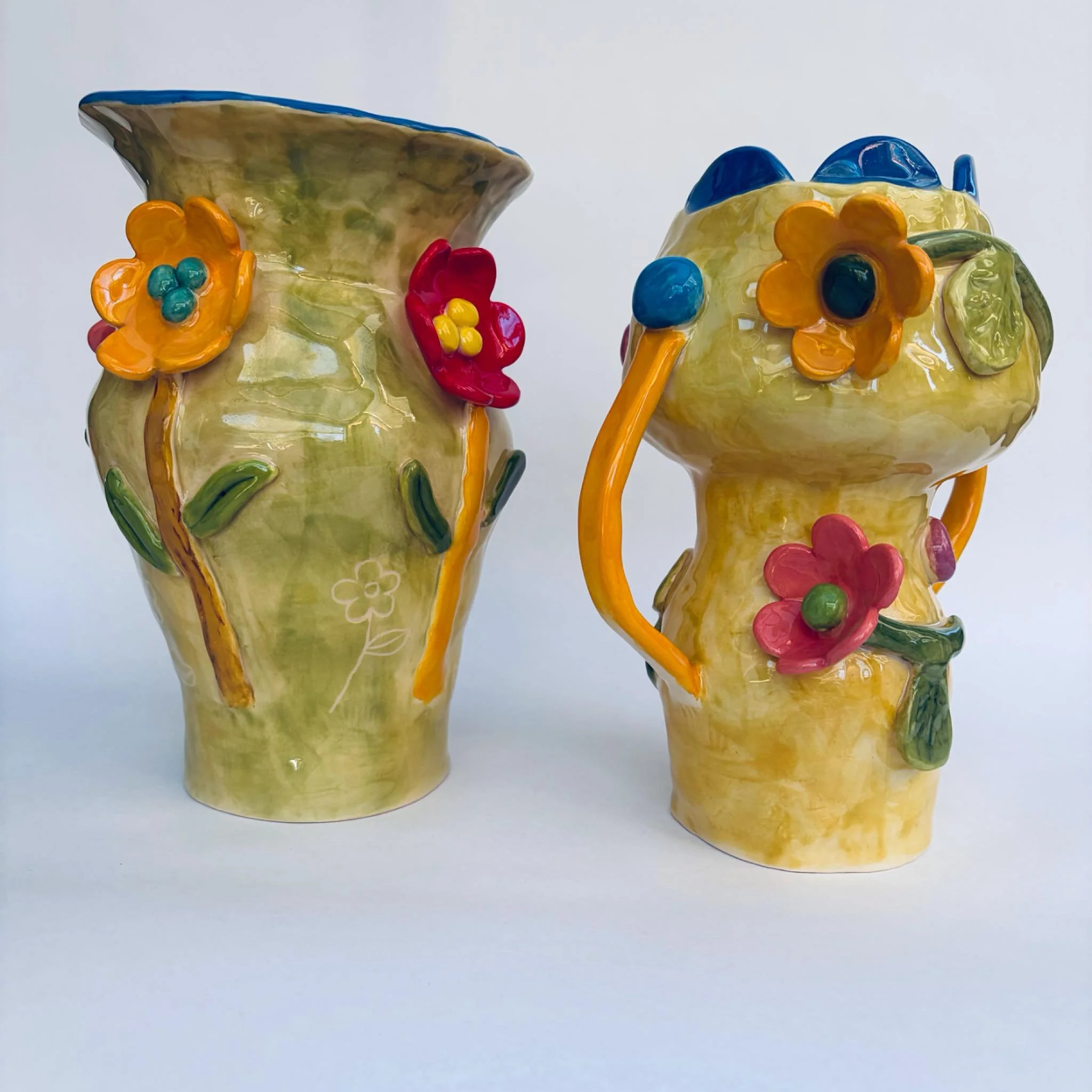 A little change of direction with winter coming I think flowers are in order. Both pieces are available @dirtyjanes_bowral. Each piece is a vase made of earthenware #contemporyceramics #handbuiltceramics #ceramic #ceramicvases #ceramicflowers