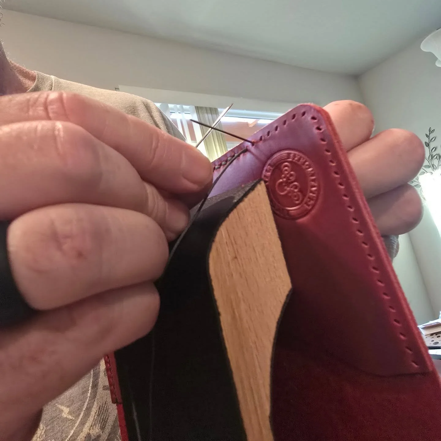 It's almost Hobonichi drop time! We do custom A6 covers for dailies and 5 years. And hit us up for your new weekly covers for 2026!

#hobonichi #leathercraft #hobonichitecho
#hobocousin #leatherwork #hobonichiweeks #journaling #leatherjournal #hoboco