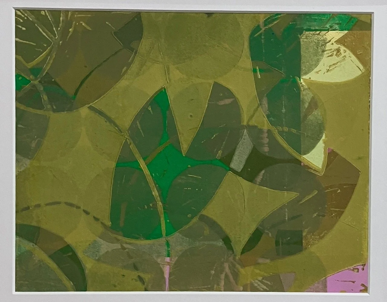 On The Surface
By Vivienne McDermott
Silk screen and Reduction Lino Print on Fabriano
31 x 40cm inc oak frame
SOLD
