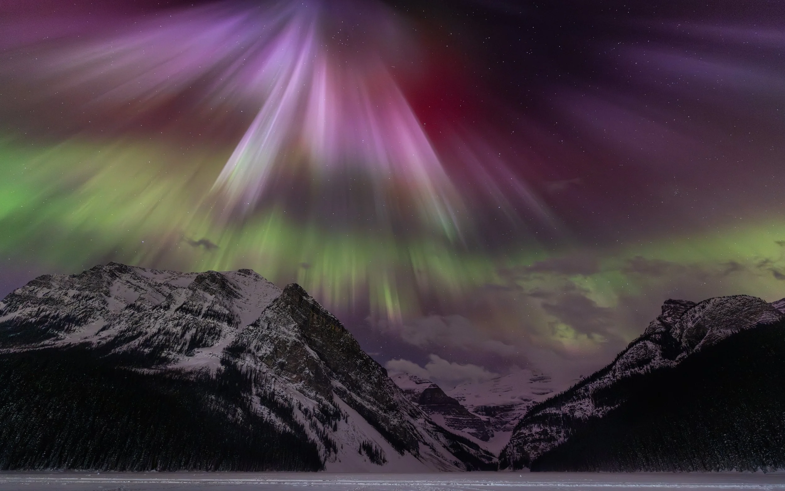 Lake Louise Aurora