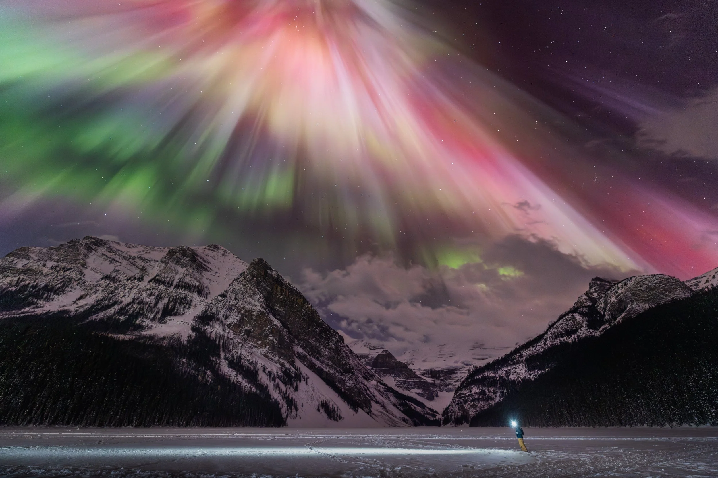 Lake Louise Aurora