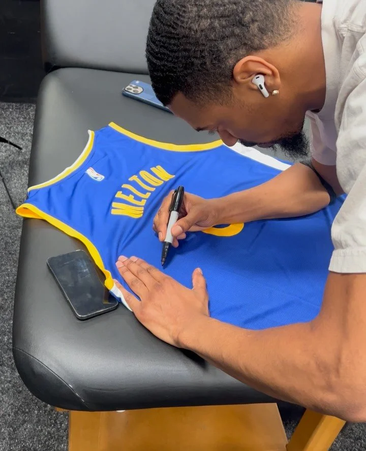 Back to the bay 🌉 for @warriors 🏀 Guard &amp; the Valleys very own @deanthonymelton. Wishing by you good luck &amp; a healthy season 🙏🏽.