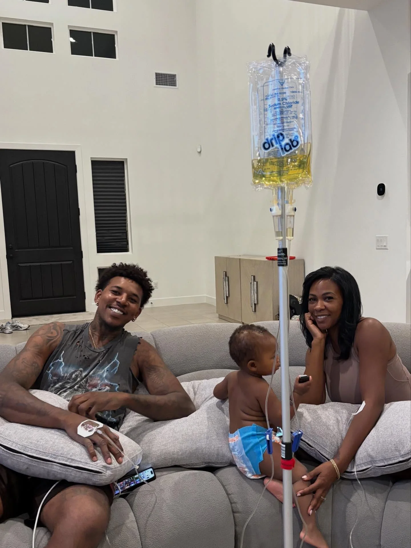 Keeping the Swaggys healthy, hydrated, &amp; &ldquo;glowin w/ no grey hairs&rdquo; @swaggyp1 @keonnanecole .

PS: slide 3 ! 15 more spots left for @swaggyp1 Thanksgiving kids basketball 🏀 camp @dstrktfieldhouse ! Sign up link in @swaggyp1 bio. You d