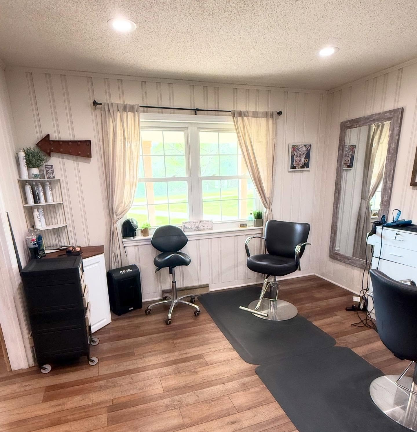 Welcome to my chair at Branded Arrow Salon on Lake Murray! Book your next appointment with me by DM or 📞 803.924.2572
#homesweethome #prosperitysc #lakemurray #gilbertsc #leesvillesc #schairstylist