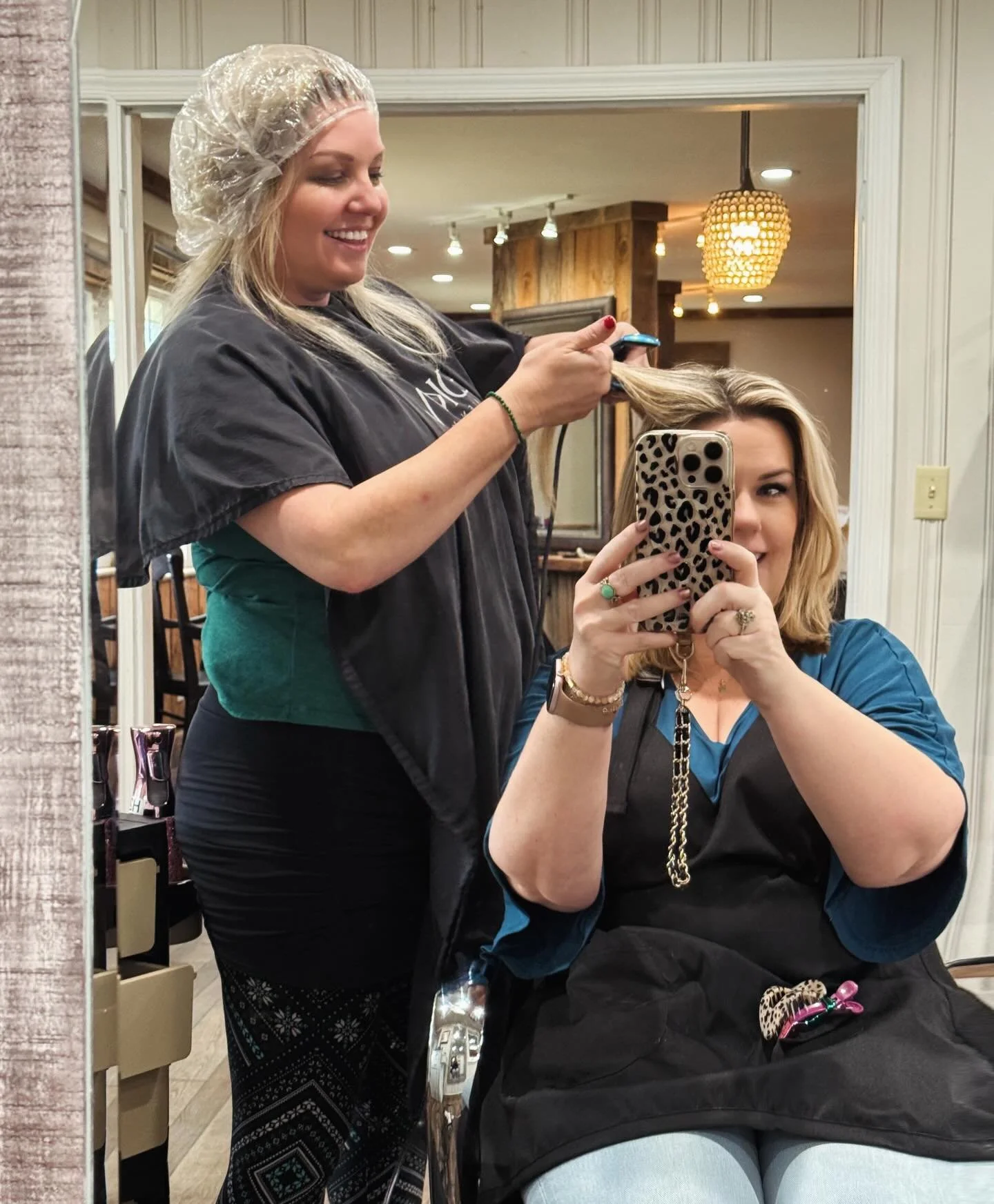 Well this was a treat! Thanks a bunch, Mindy! 😂😘