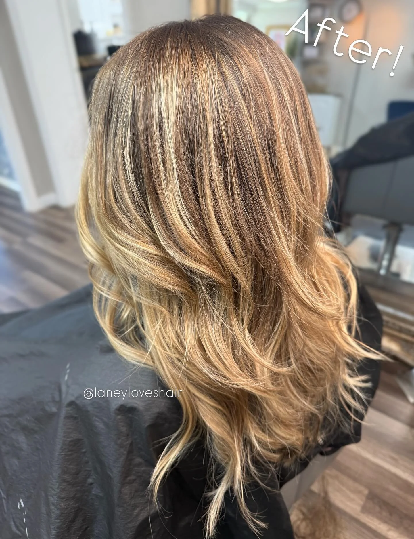 ✨LINDSEY✨ Before &amp; After! 

#lexingtonschairstylist #lexingtonscsalon #803hair #lakemurrayhairstylist #columbiaschairstylist