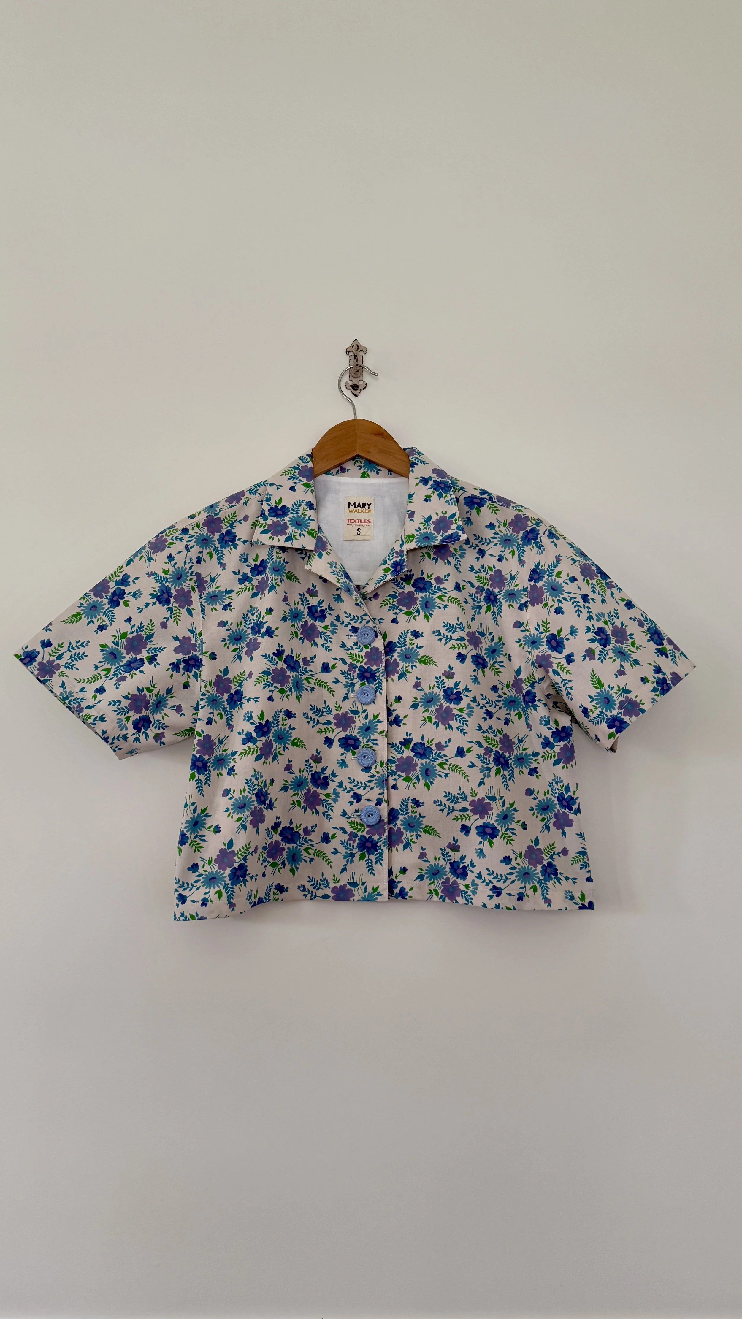 Crop Button-Up Shirt: Small