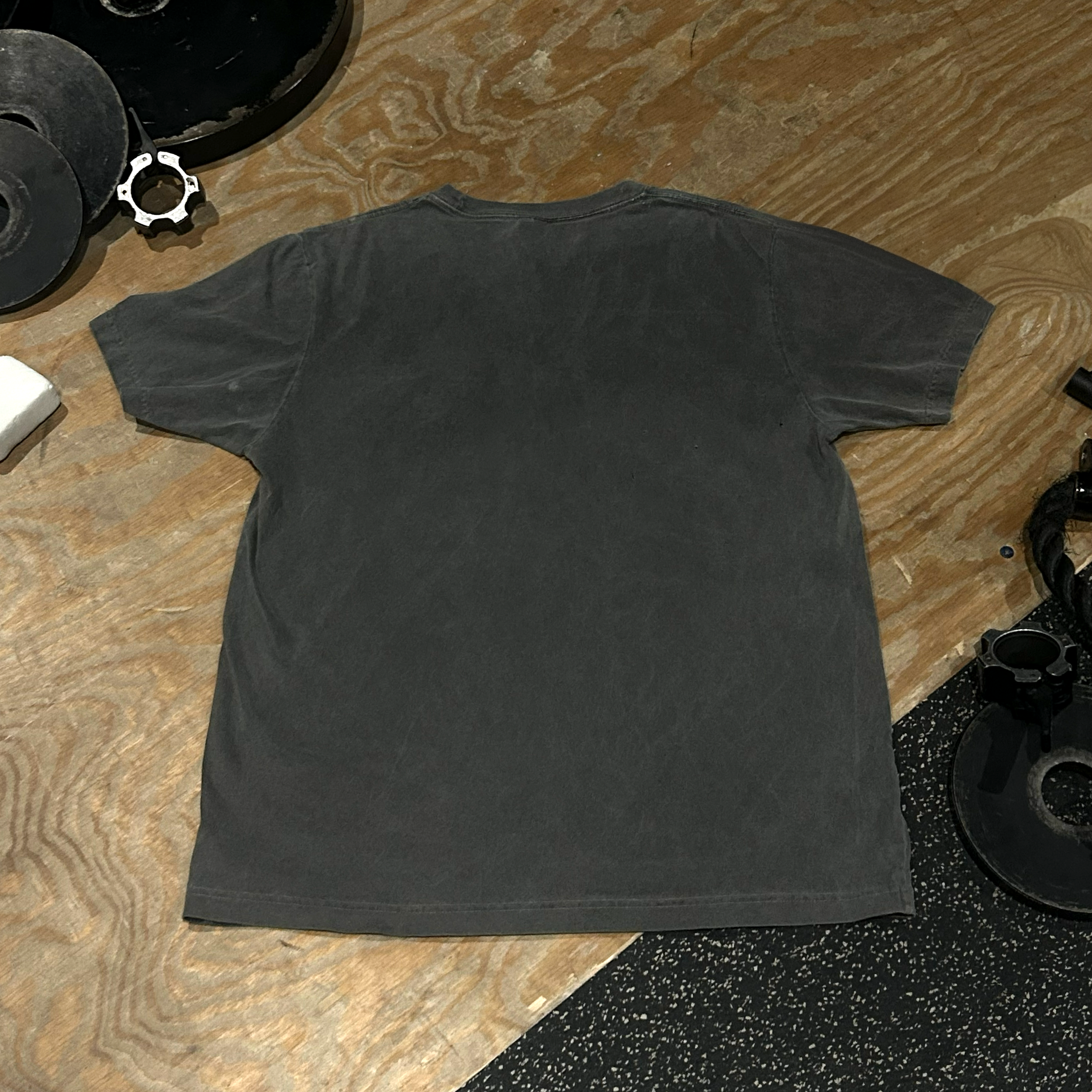 Tshirt-On-Ground-Grey-Back-Final.png