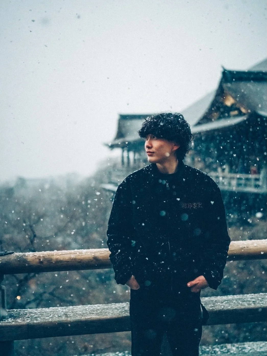 And the second guest setter for the coming set is @sohta_amagasa !!

He is one of the most popular climbers in Japan and probably needs no introduction.

Sohta is a World Cup winner and a consistently World Cup finalist. He will also be competing at 