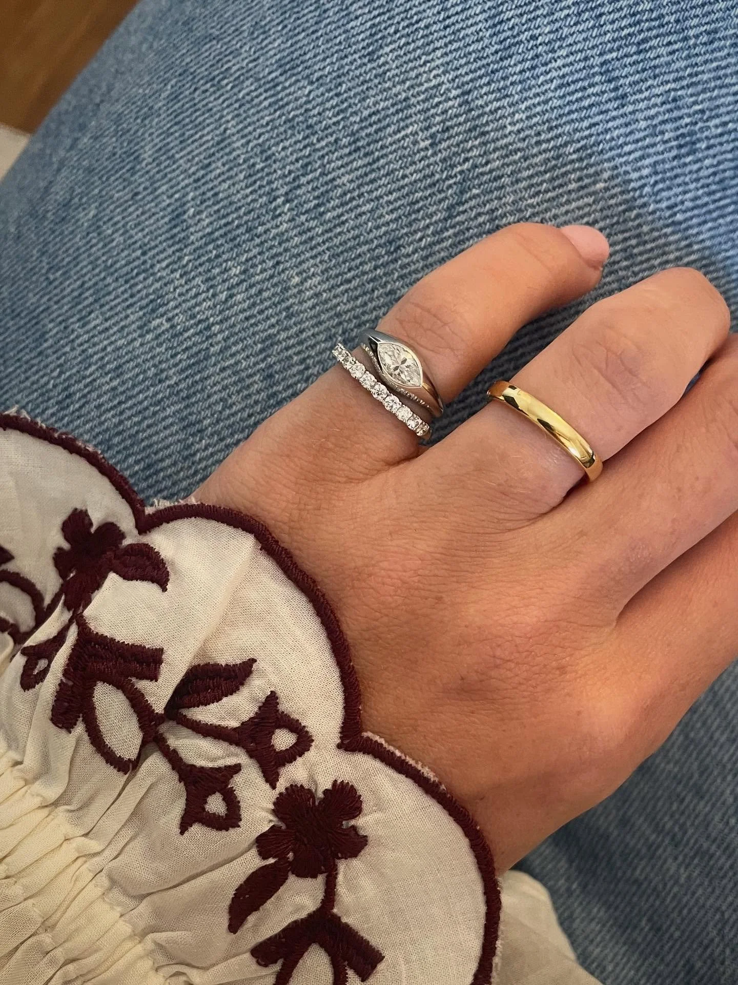 A bespoke chubby pinky ring, featuring a marquise cut diamond set in platinum ✨

Paired with a diamond eternity band, for that extra sparkle.

The perfect pinky finger combo 🤍