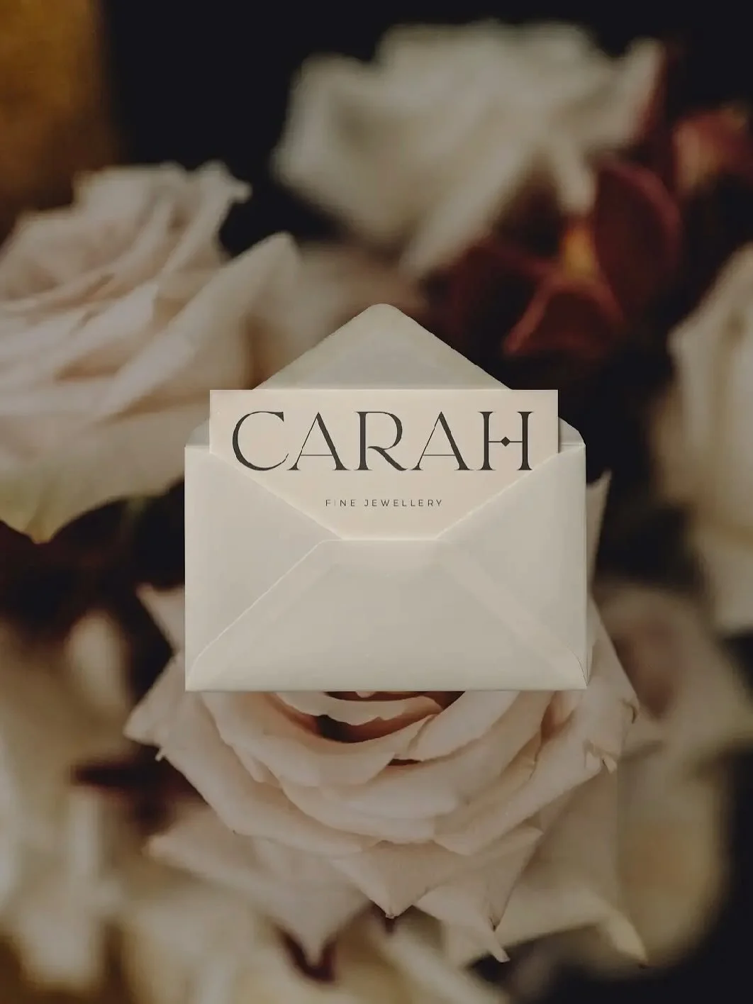 Give the gift of choice, with a Carah Fine Jewellery gift voucher ✨

Our gift vouchers can be effortlessly redeemed against our bespoke design service, giving your loved one the opportunity to create a timeless piece which reflects their style and pe