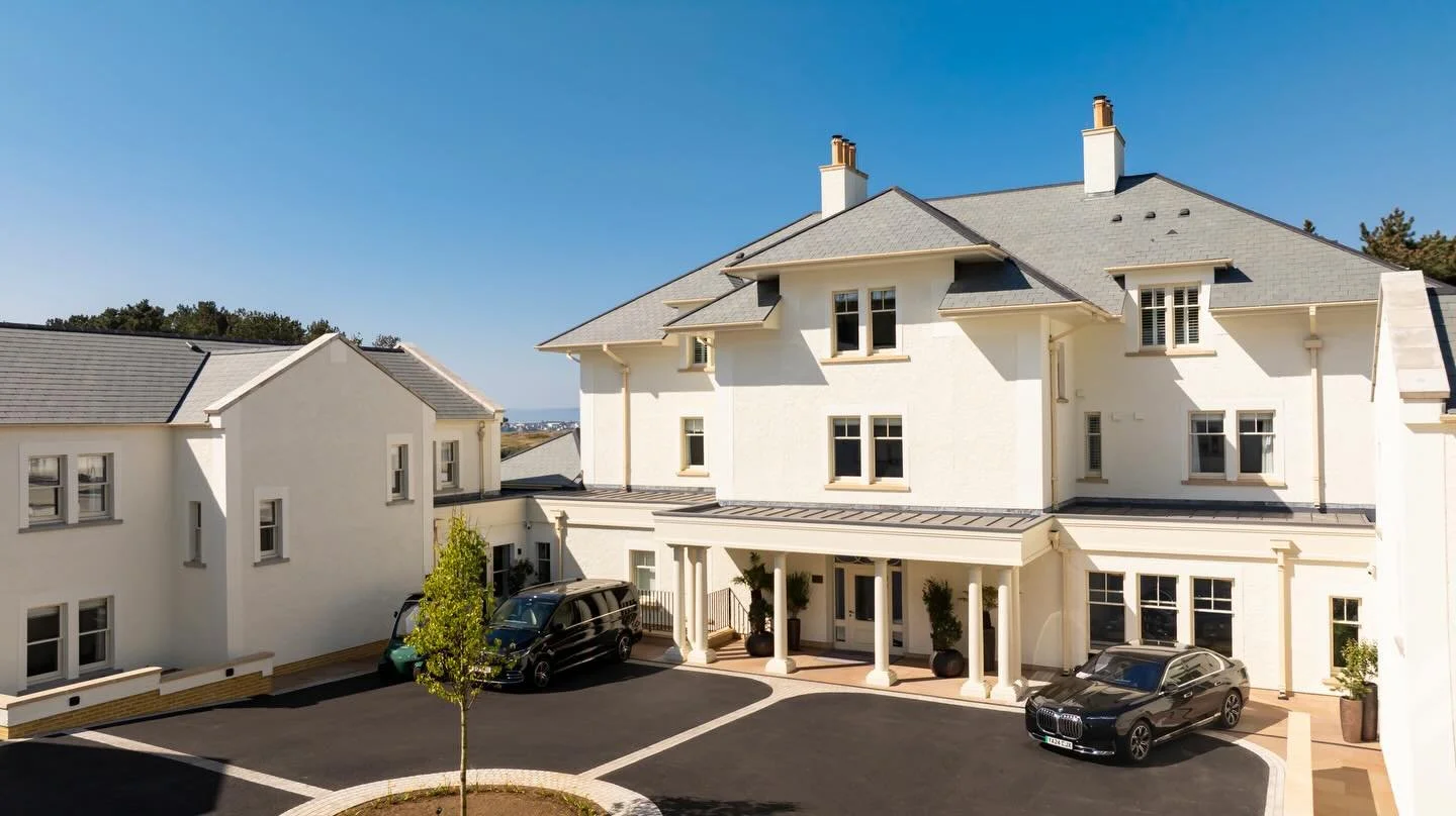 Bespoke Consultations at Dunluce Lodge, Portrush ✨

We&rsquo;re delighted to be hosting our bespoke client consultations within the calm and beautifully refined surrounding of Dunluce Lodge.

Guided by our Founder and Diamond Specialist Cara, these a