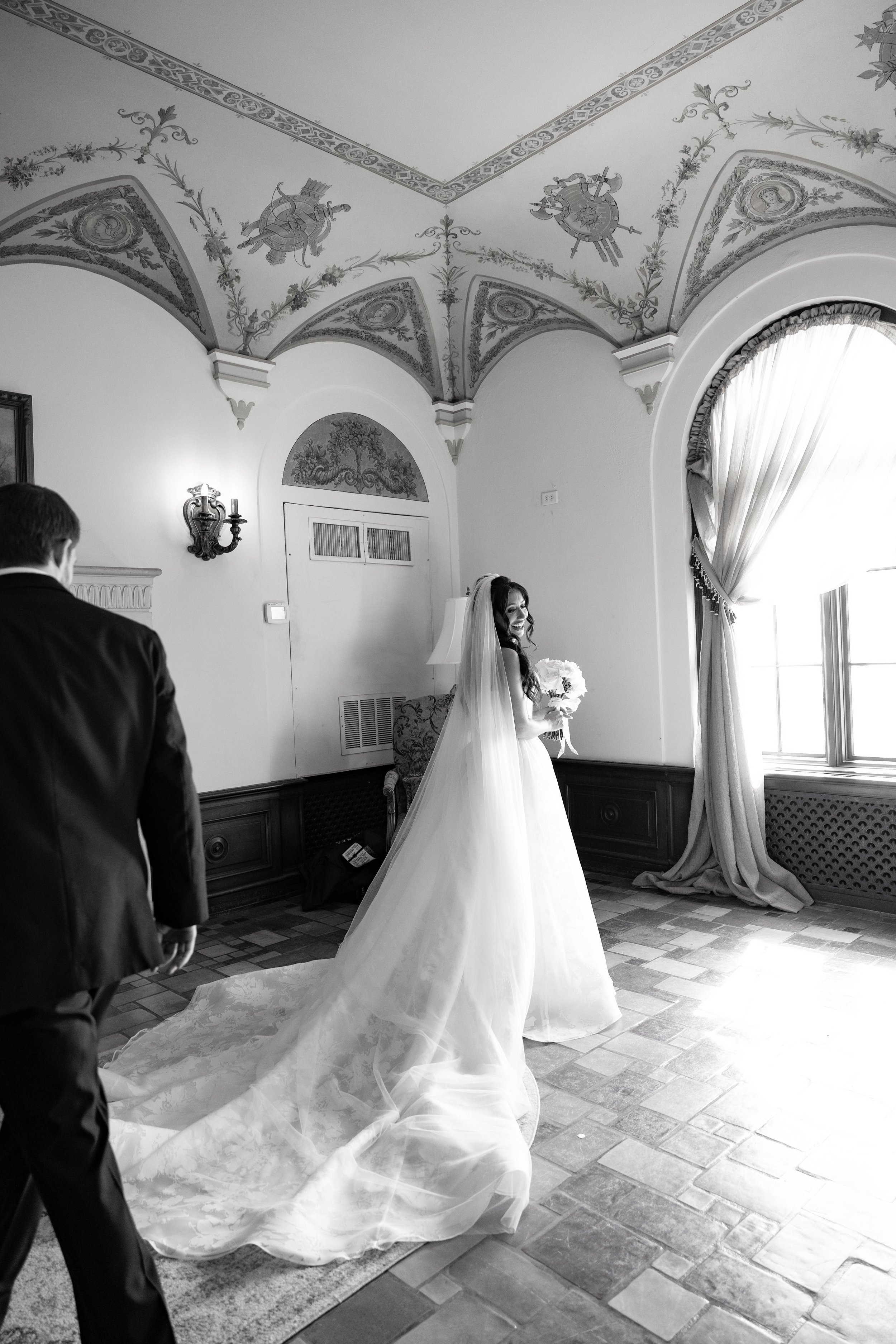 Tampa and Sarasota Florida Wedding Photographer specializing in luxury weddings, destination weddings, and Sarasota weddings. Capturing timeless moments and elegant portraits for couples in Tampa, Sarasota, and worldwide.