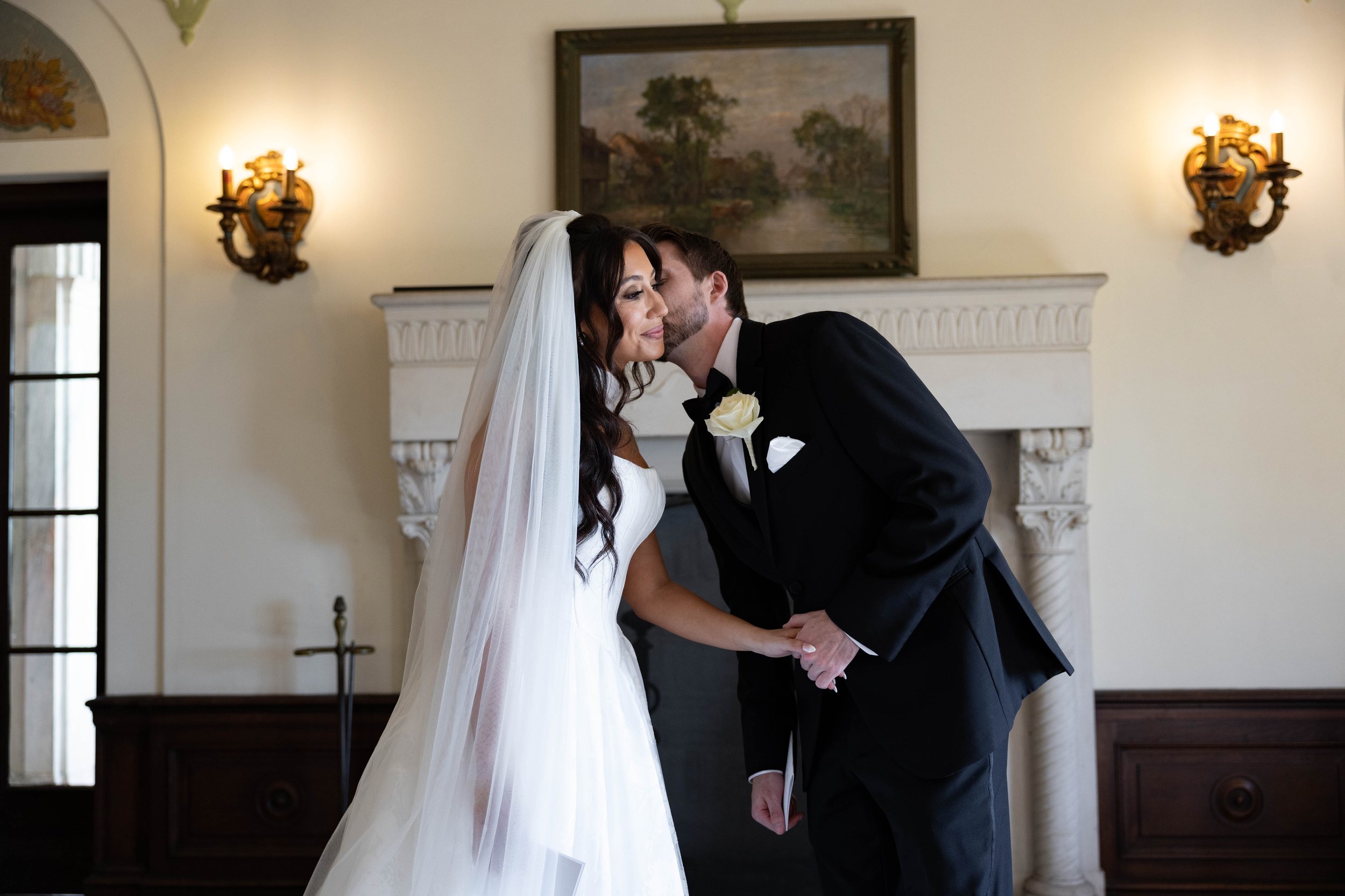 Tampa and Sarasota Florida Wedding Photographer specializing in luxury weddings, destination weddings, and Sarasota weddings. Capturing timeless moments and elegant portraits for couples in Tampa, Sarasota, and worldwide.
