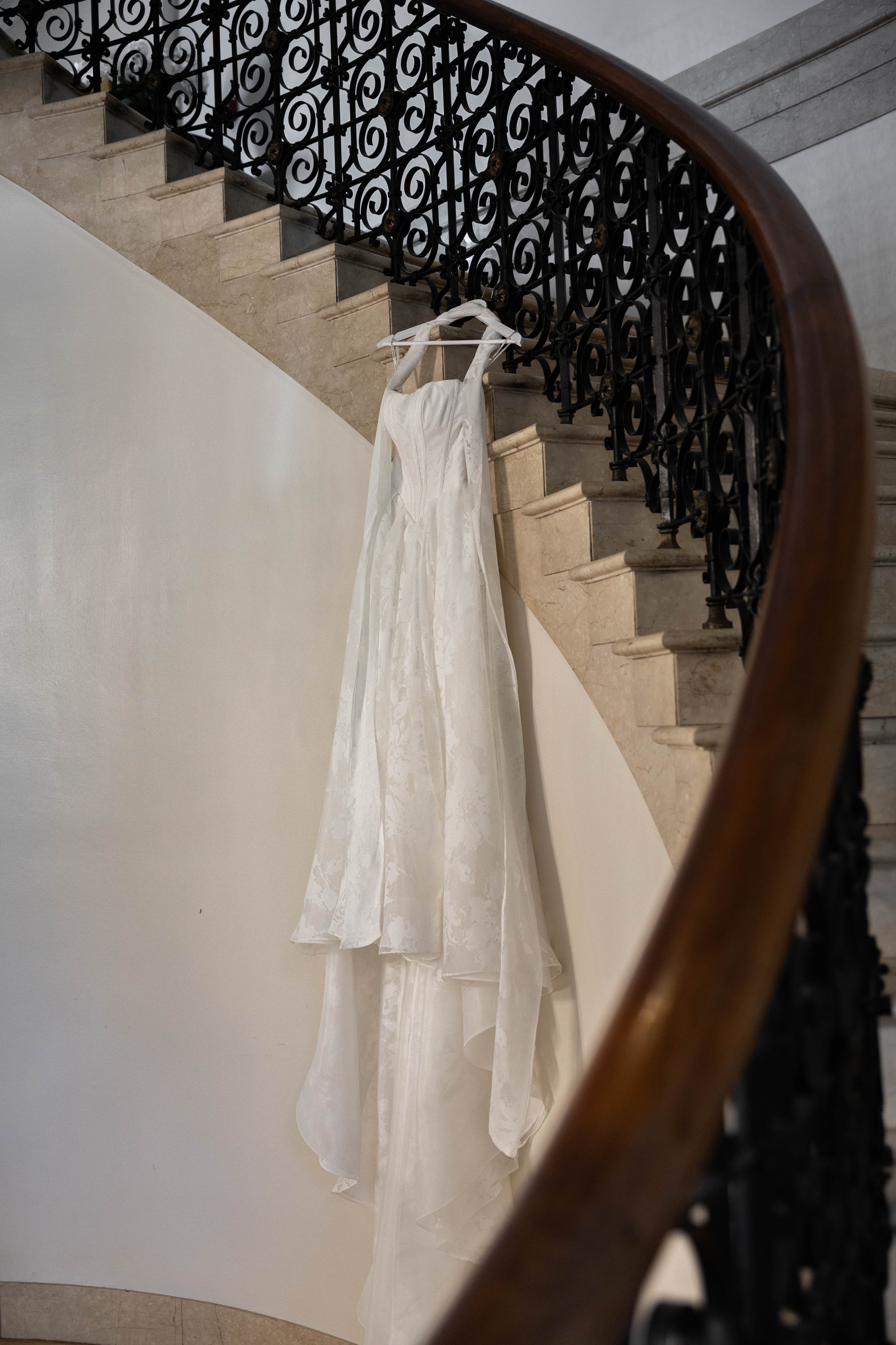Tampa and Sarasota Florida Wedding Photographer specializing in luxury weddings, destination weddings, and Sarasota weddings. Capturing timeless moments and elegant portraits for couples in Tampa, Sarasota, and worldwide.