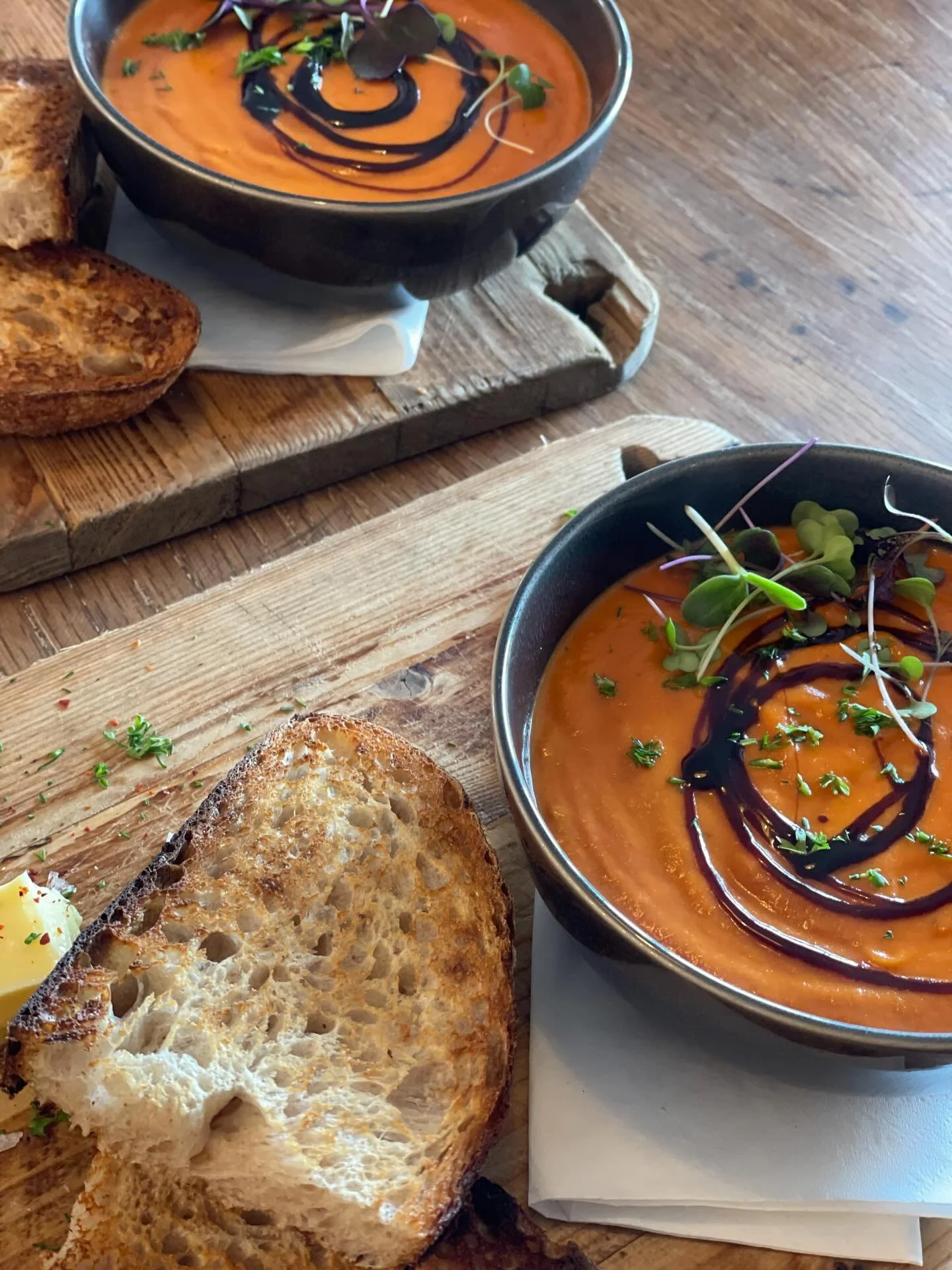 It&rsquo;s a soup kind of day&hellip;

🍅 Roasted Tomato, Chilli and Coconut Soup served with the best sourdough from @thebreadshed_torbay and topped with delicious micro herbs from @devon.microgreens 

See you for lunch 🙂

#lunchspot #cosyvibes #ra